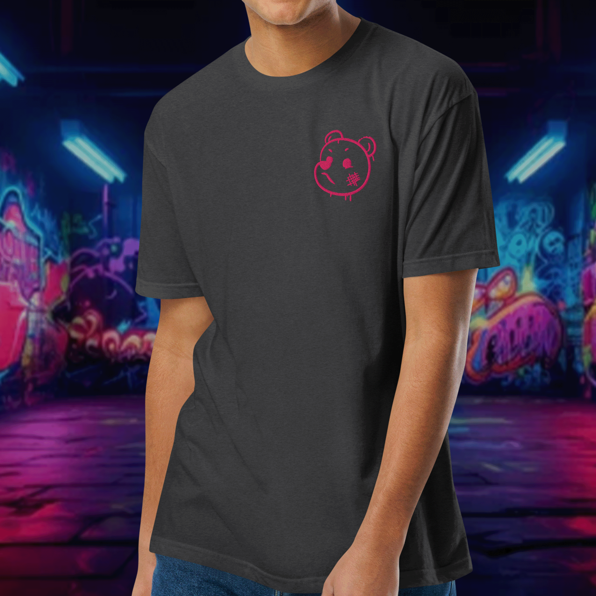 Embroidered Graffiti Bear Streetwear T-shirt