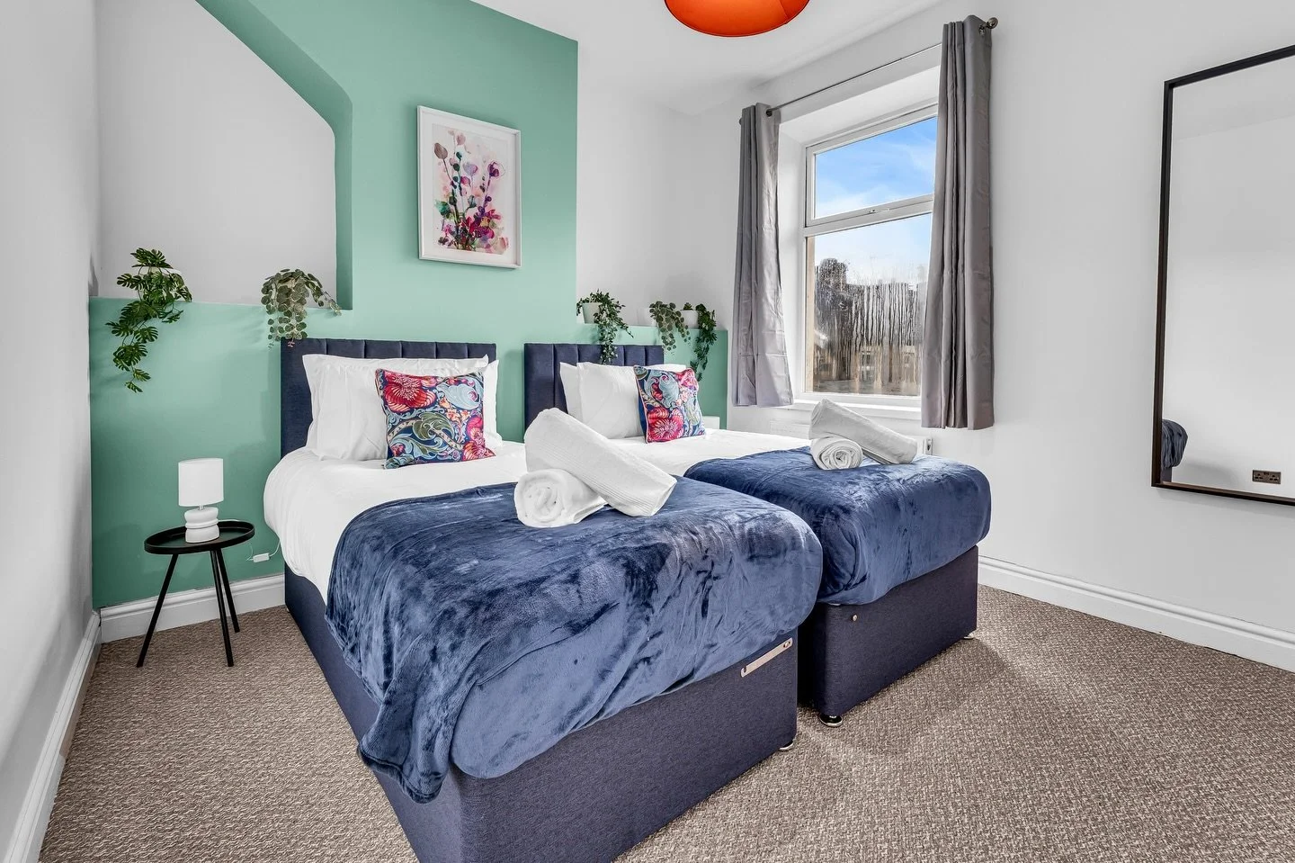 Your listing has seconds to stand out. Make them count. 📸🏡

Professional Airbnb photography, video, strategy &amp; staging
✔ Nationwide coverage
✔ 48hr delivery
✔ Optimised to maximise clicks &amp; bookings

Start 2026 right &mdash; book in now 💯
