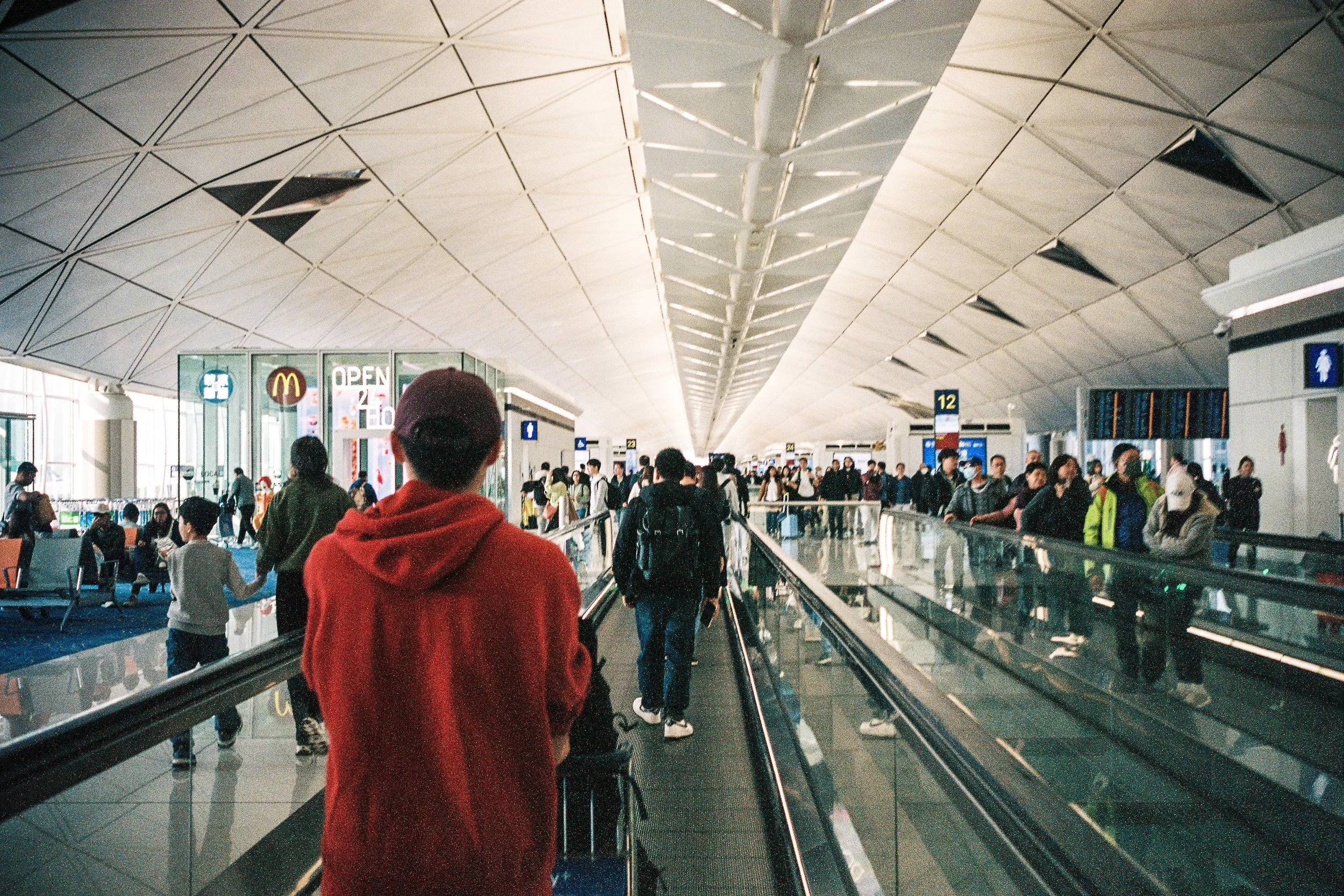 R1-03778-001A_fullres.jpg