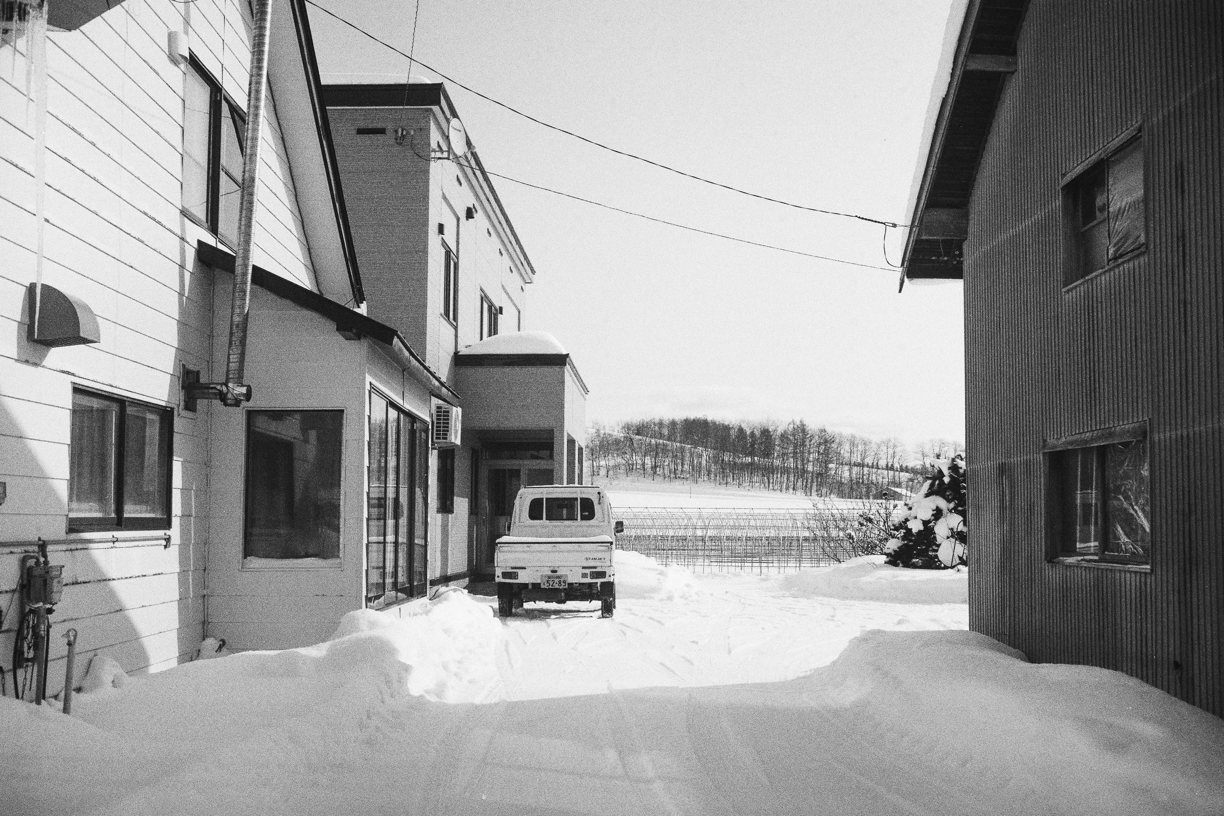 R1-03773-0034_fullres.jpg