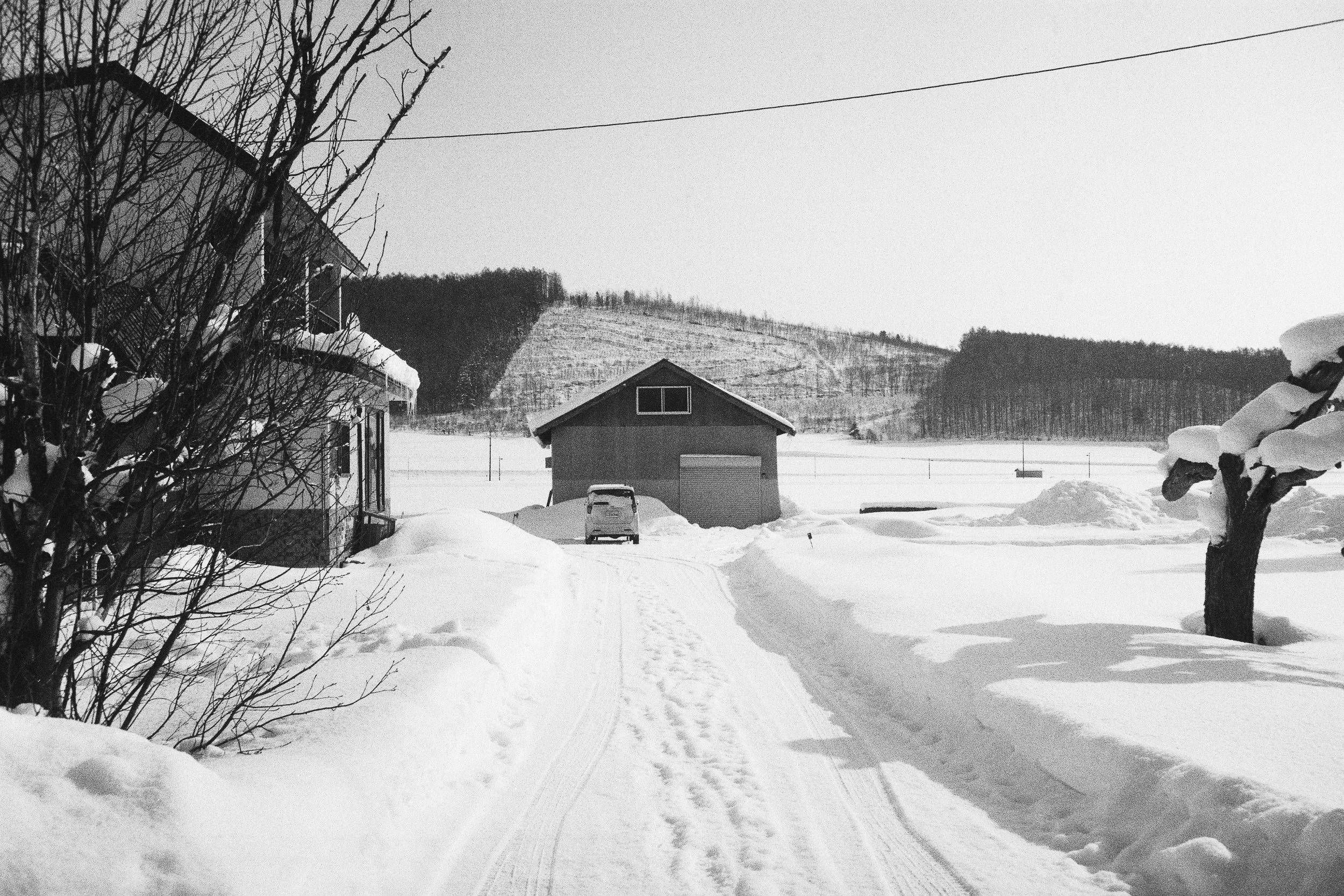 R1-03773-0027_fullres.jpg