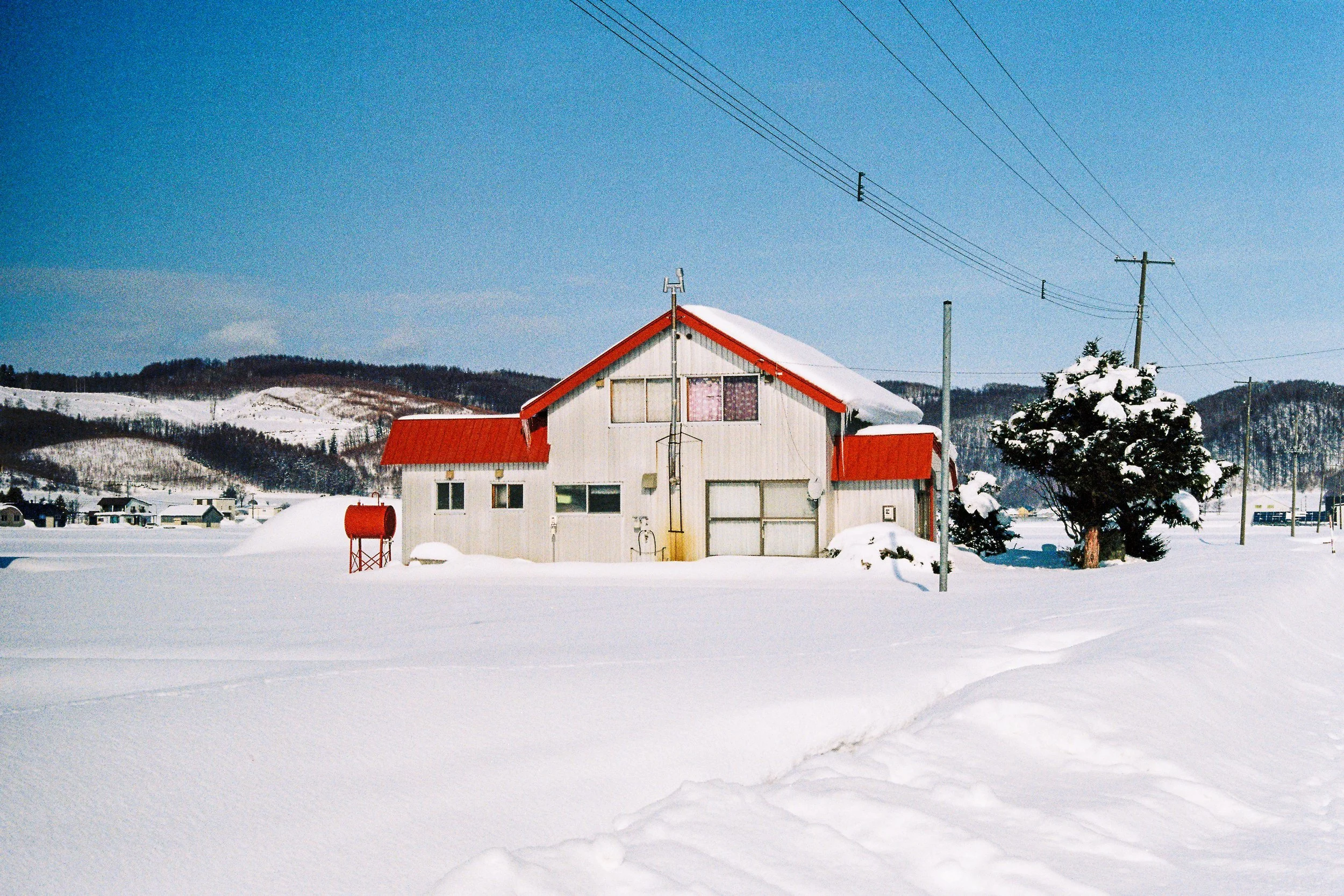 R1-03779-0032_fullres.jpg