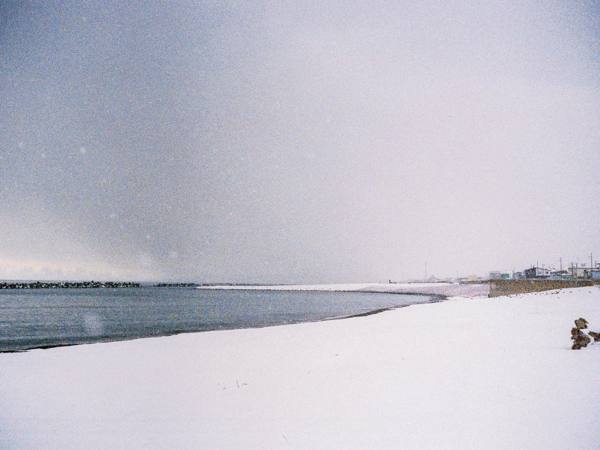 
Leica M6 | Cinestill 800T