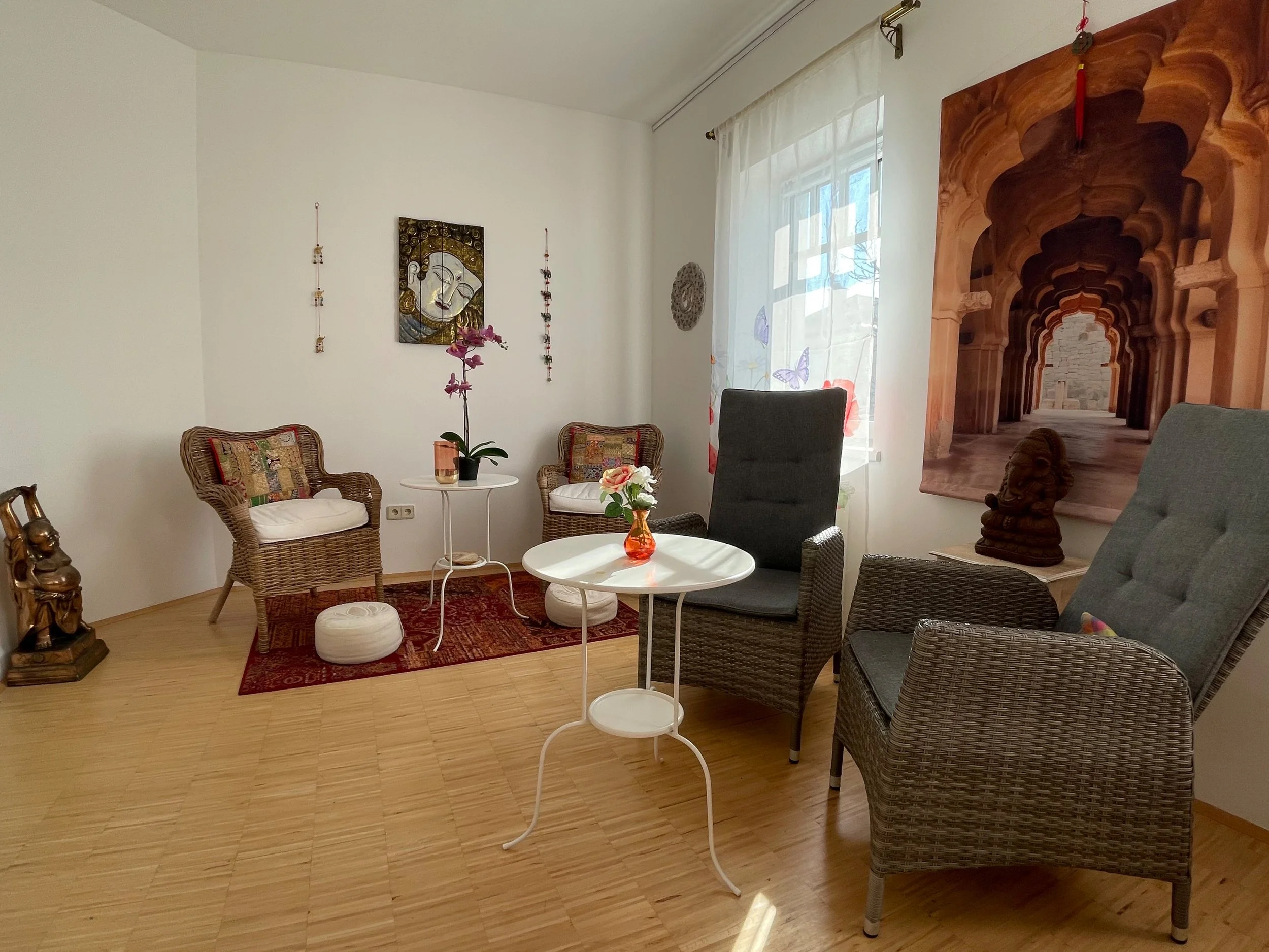 Ayurveda Praxis Wartebereich in Mödling