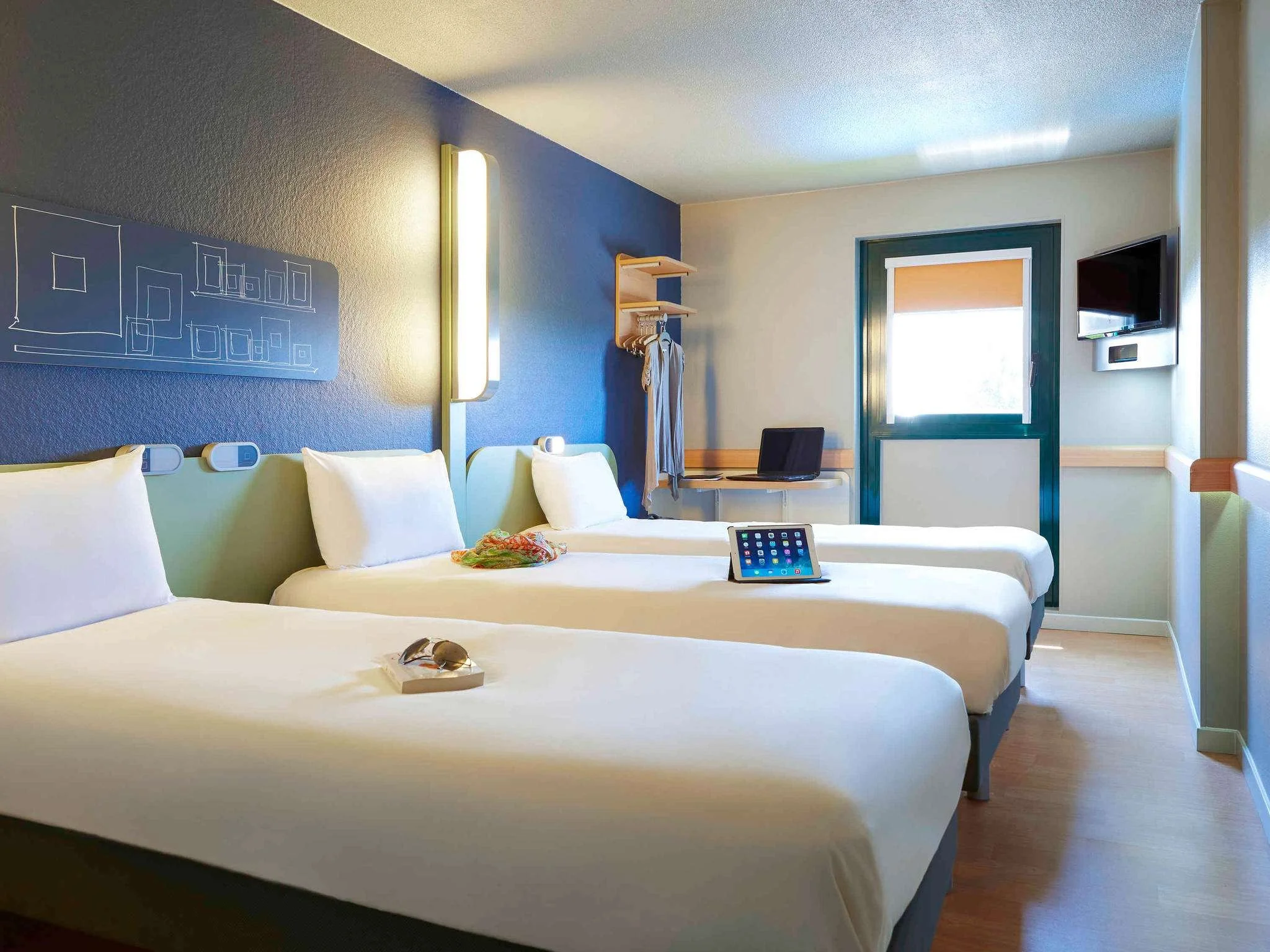 ibis-budget-albi-terssac-chambre-triple-trois-lits-simples.jpg