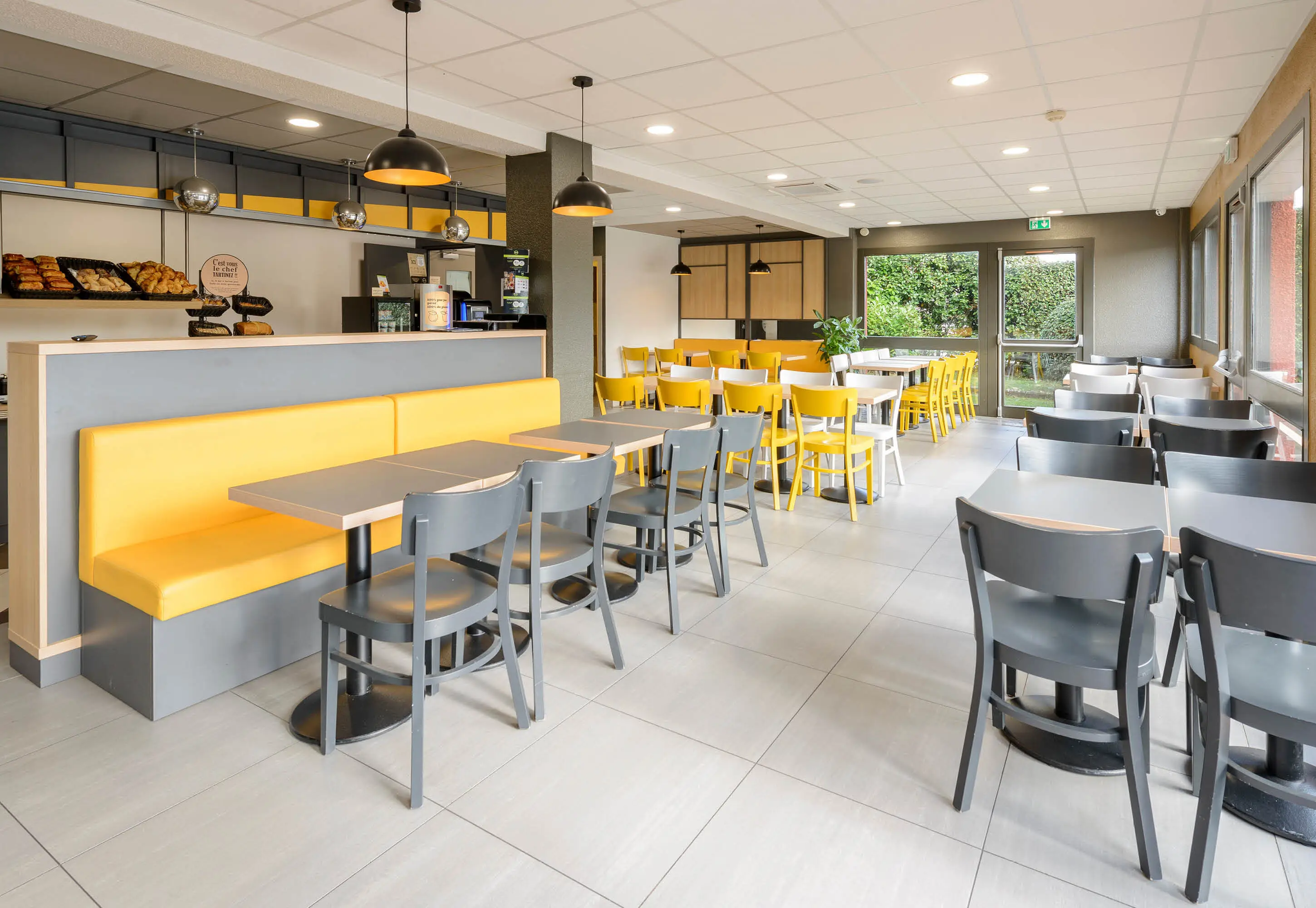 hotel-albi_4645_breakfast-room.a4506710-30553.png