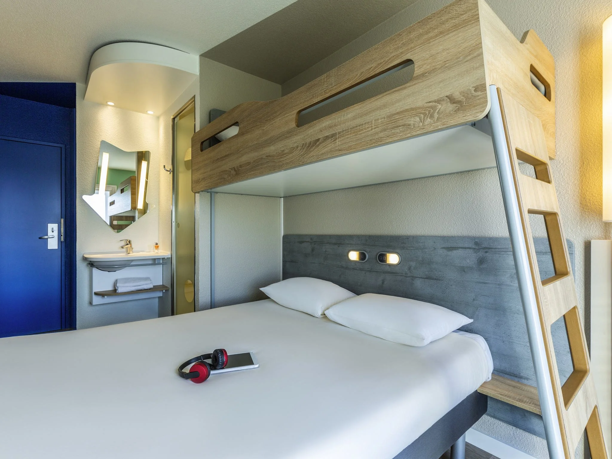 ibis-budget-versailles-trappes-chambre-triple-lit-double-lit-superpose.jpg