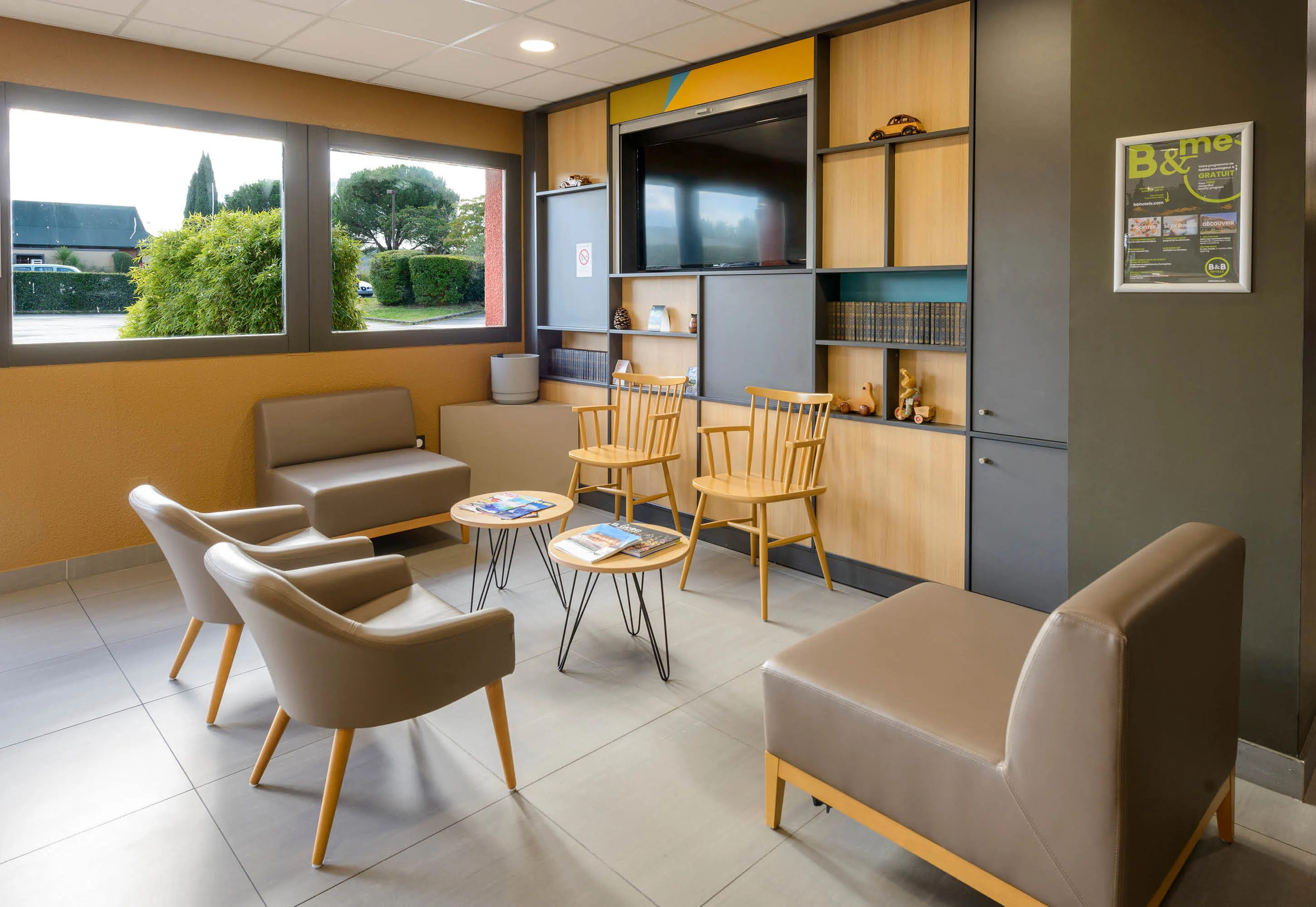 hotel-albi_4645_lobby_2.c7f5cf98-30564.png