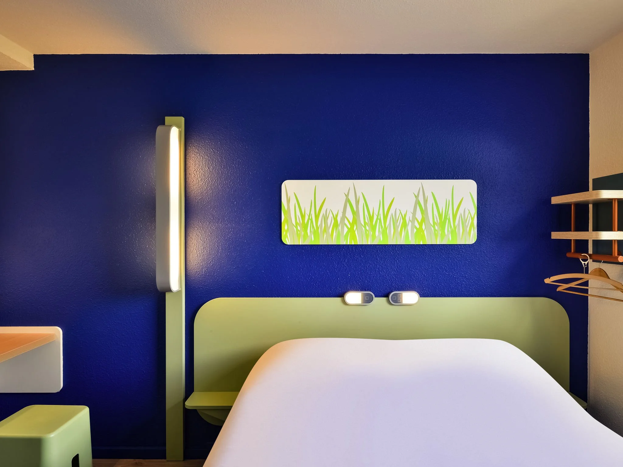 ibis-budget-versailles-trappes-chambre-double-tete-de-lit.jpg