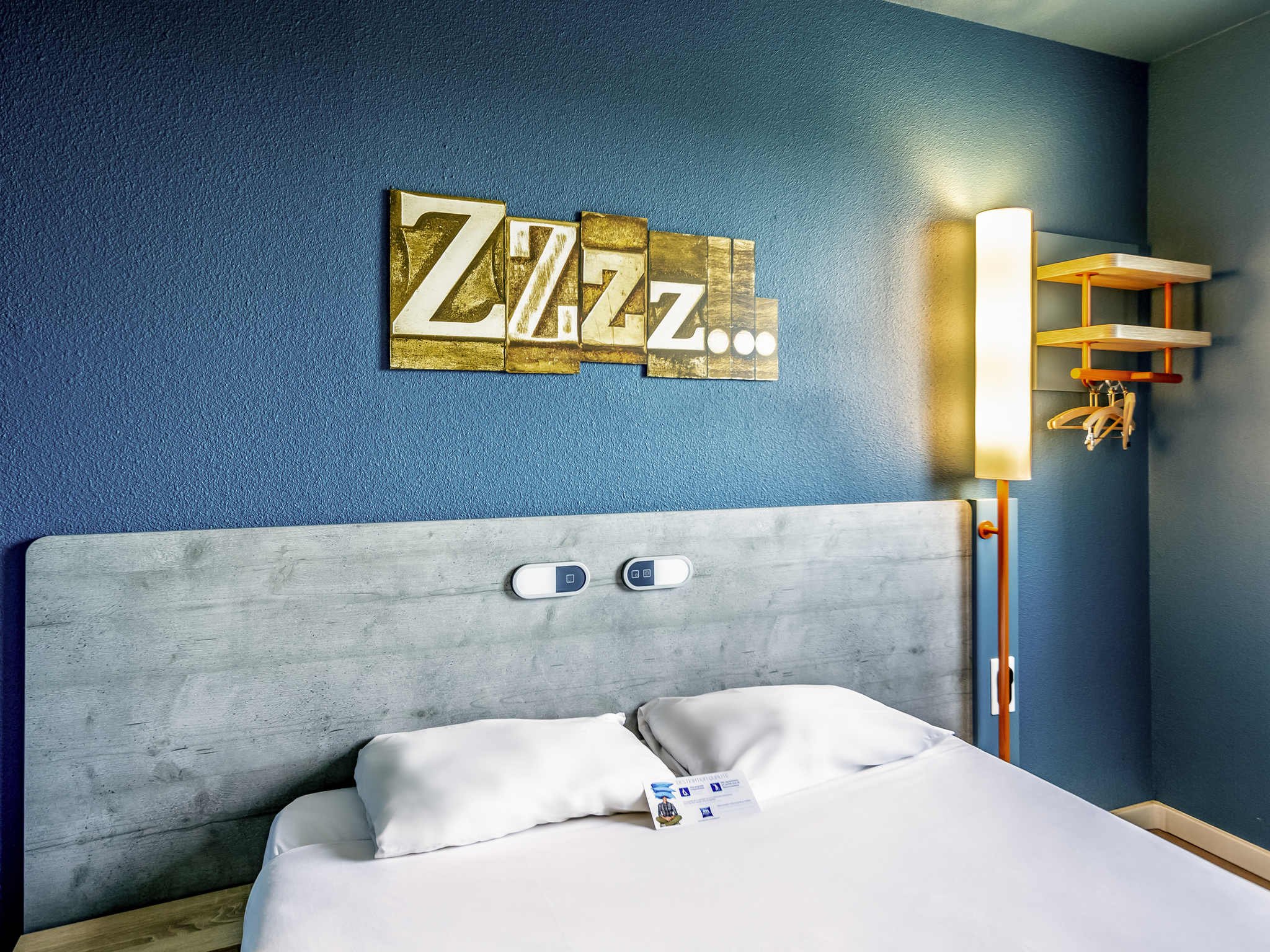 ibis-budget-versailles-trappes-chambre-double-lit-double.jpg