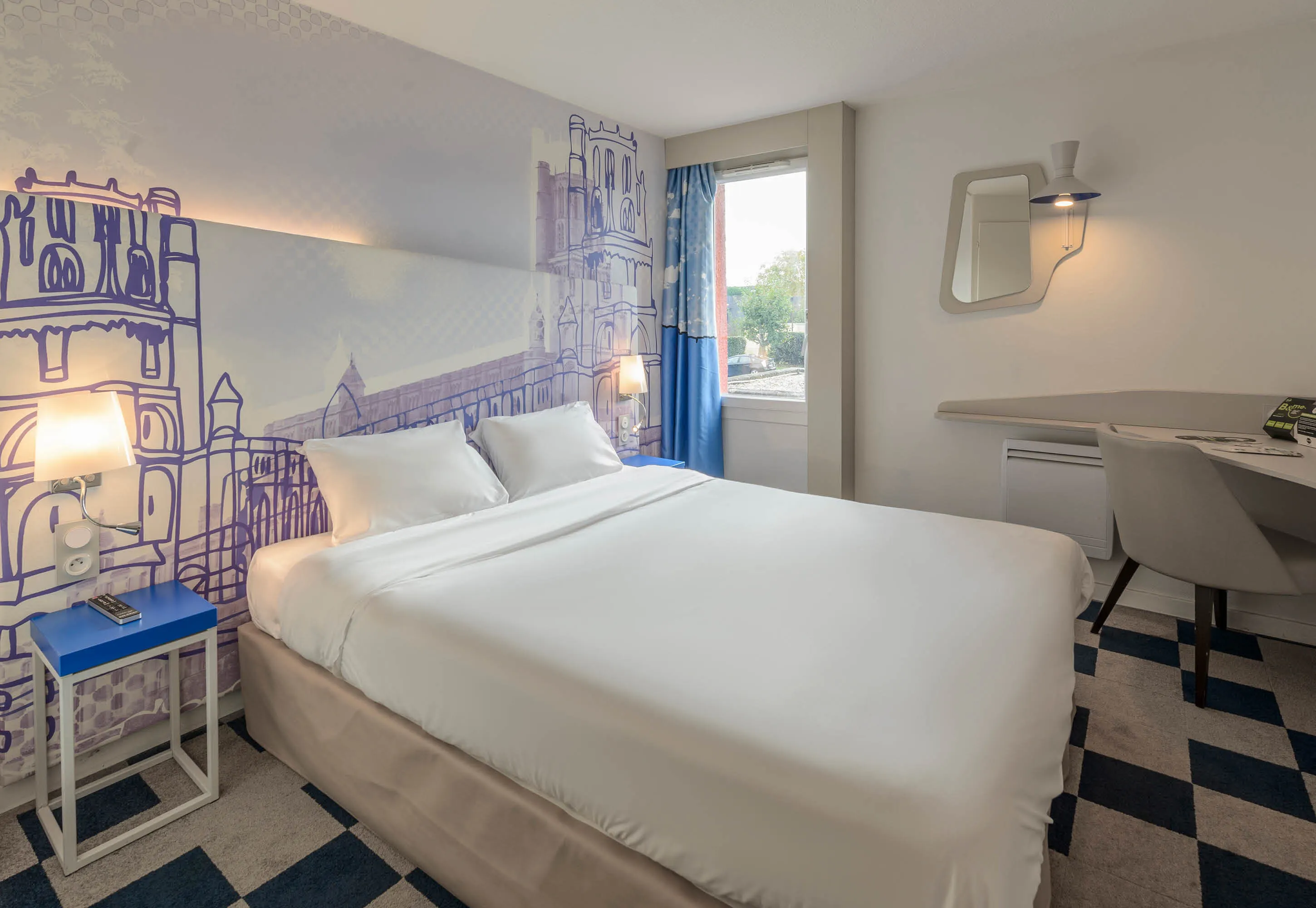 hotel-albi_4645_accessible-room.5899fdf5-30548.png