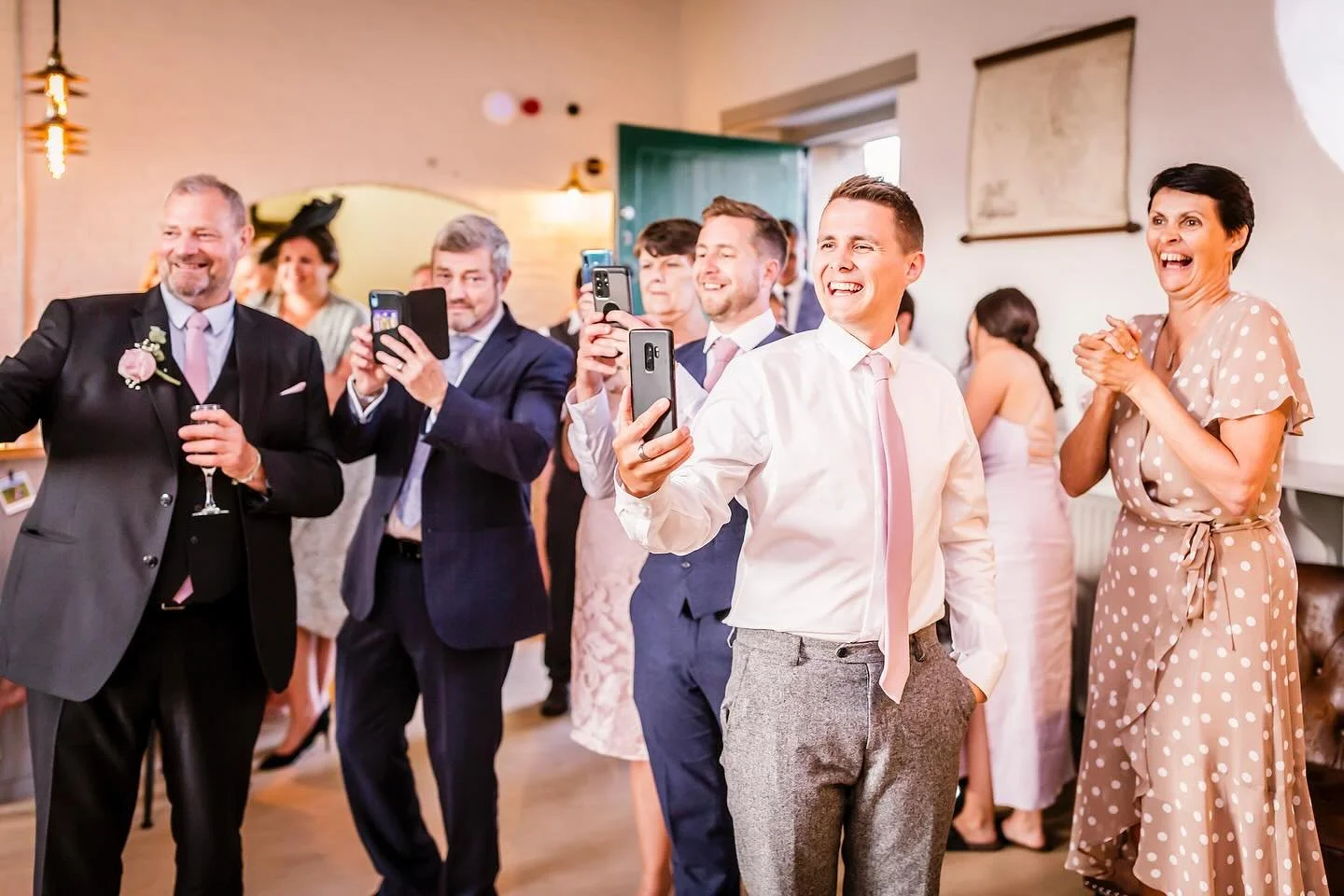 📸 The Unofficial Photography Crew selfie 🤳 ✨ 

When the guest turn into paparazzi, you know it&rsquo;s a celebration to remember! 

#ChesterfieldWeddingPhotographer #WeddingVibes #tissingtonhallweddings #PeakDistrictWeddings #CaughtTheMoment #Papar
