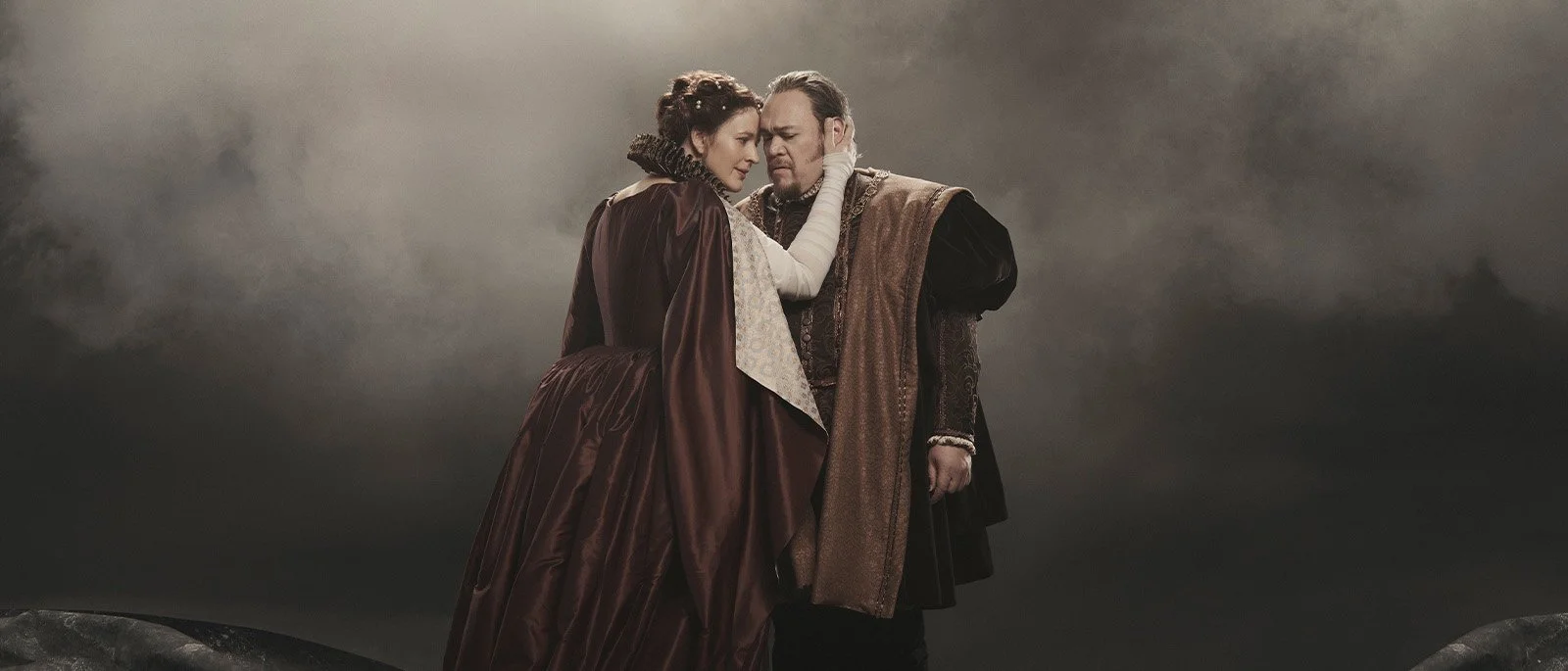 The Metropolitan Opera | Macbeth: The season opens with hair-raising drama and spectacular singing as two of opera’s most extraordinary artists star in Macbeth, Verdi’s thrilling take on the immortal Shakespearean tale of the scheming couple determin