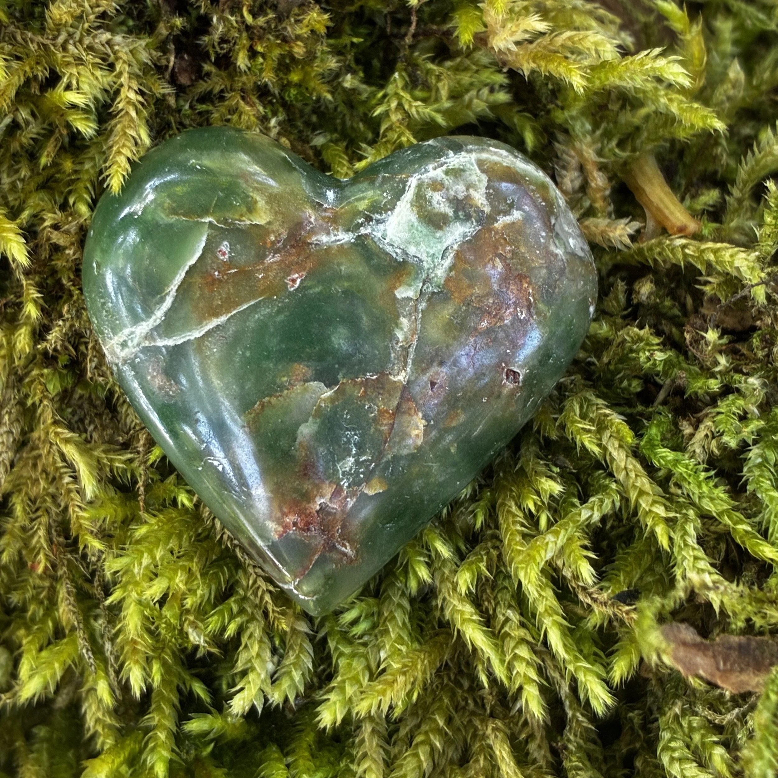 Bloodstone Crystal Heart Brazilian Carved, 16g