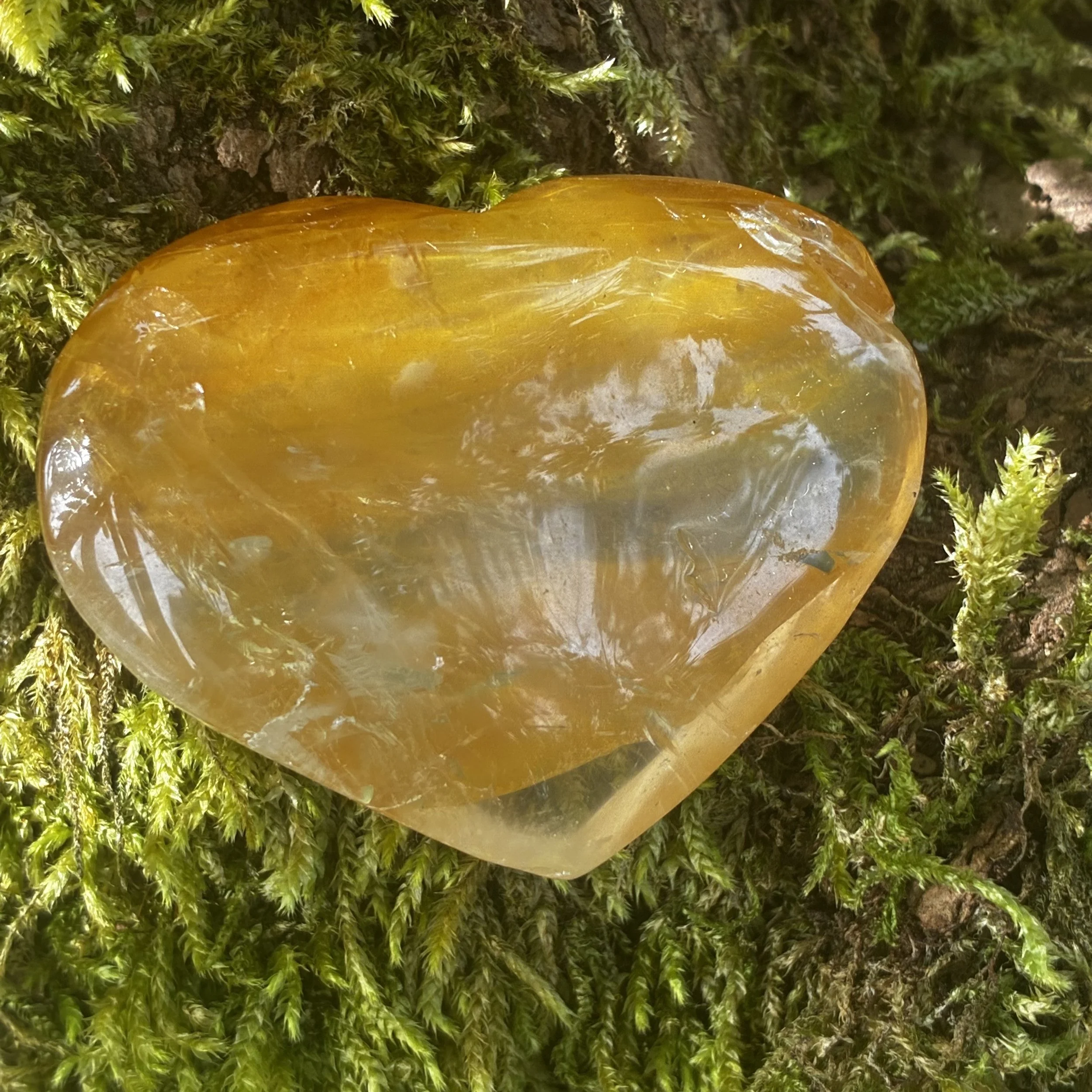 Golden Heart Brazilian Carved Heart, 68g
