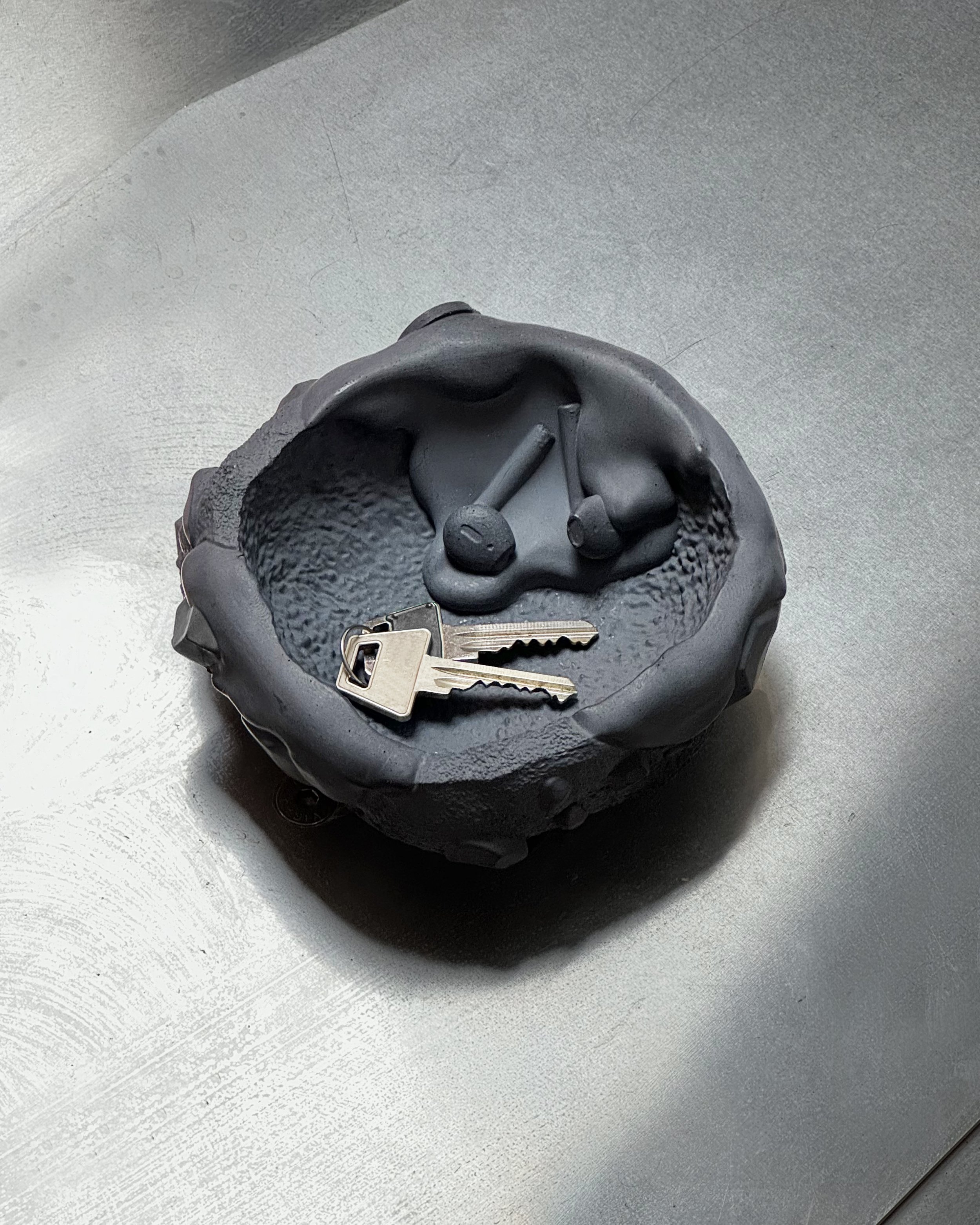 TINY CRATER KEY HOLDER BY JACOB EGEBERG