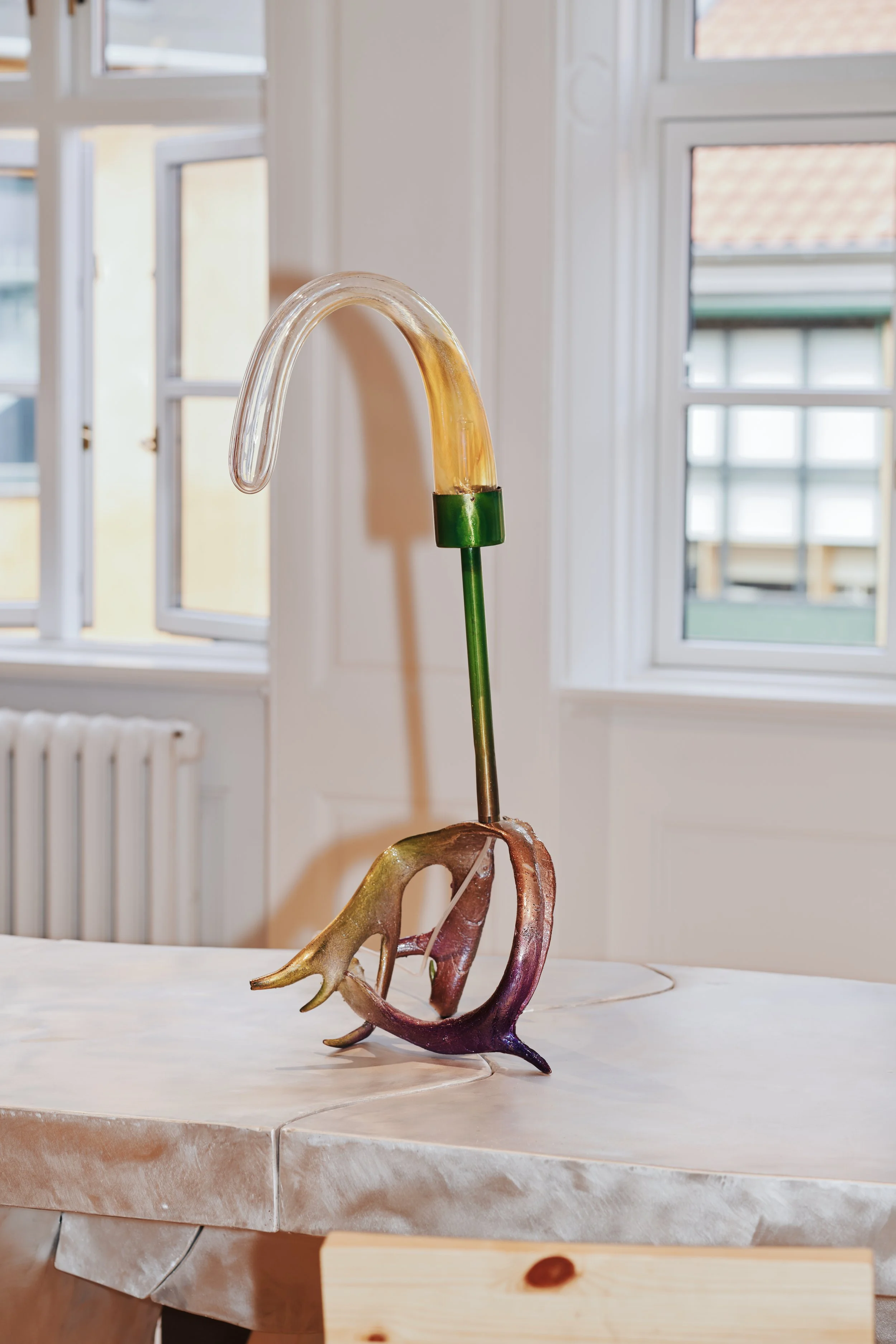 HORN LAMP BY MARIA KOSHENKOVA