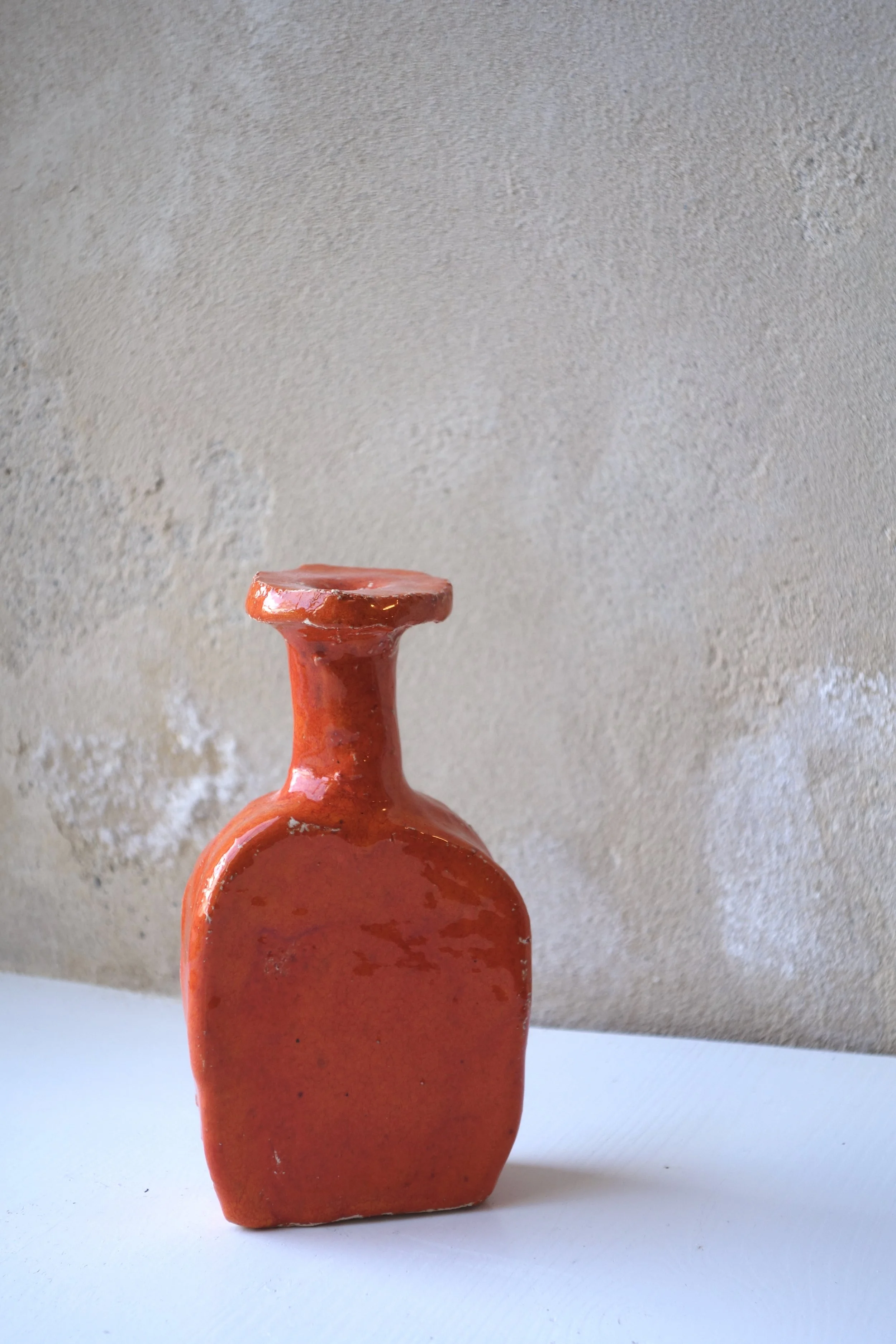 TINY CORE VASE BY WILLEM VAN HOOFF