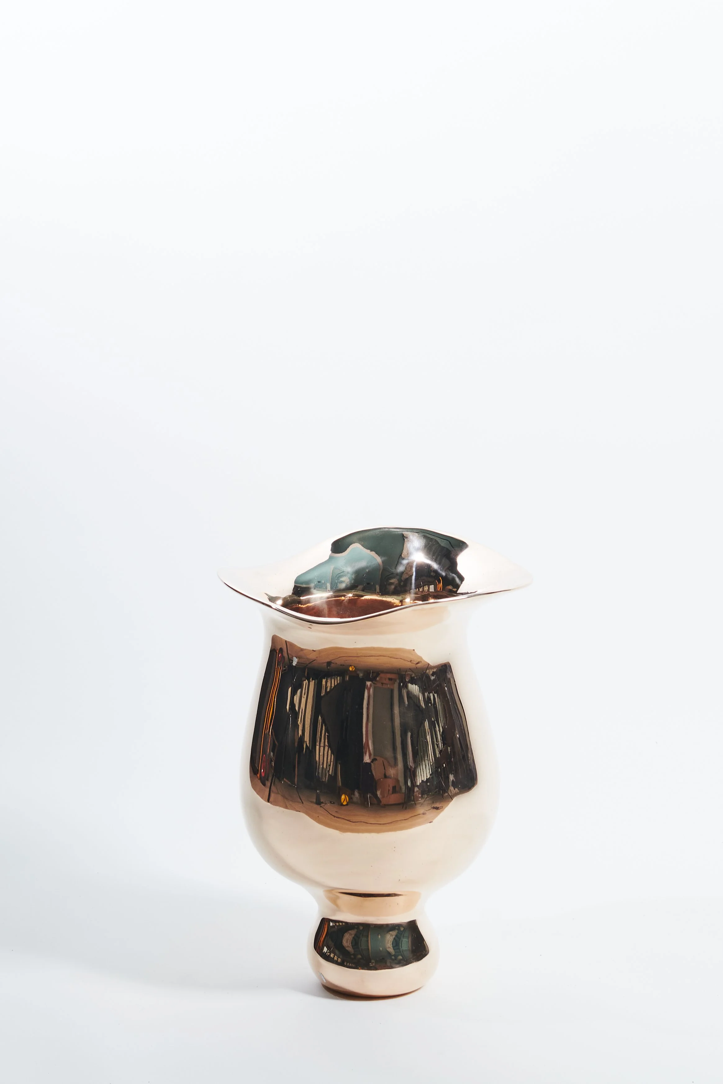 THE VASE MEGA BY HELLE MARDAHL X PROJECT MATERIA