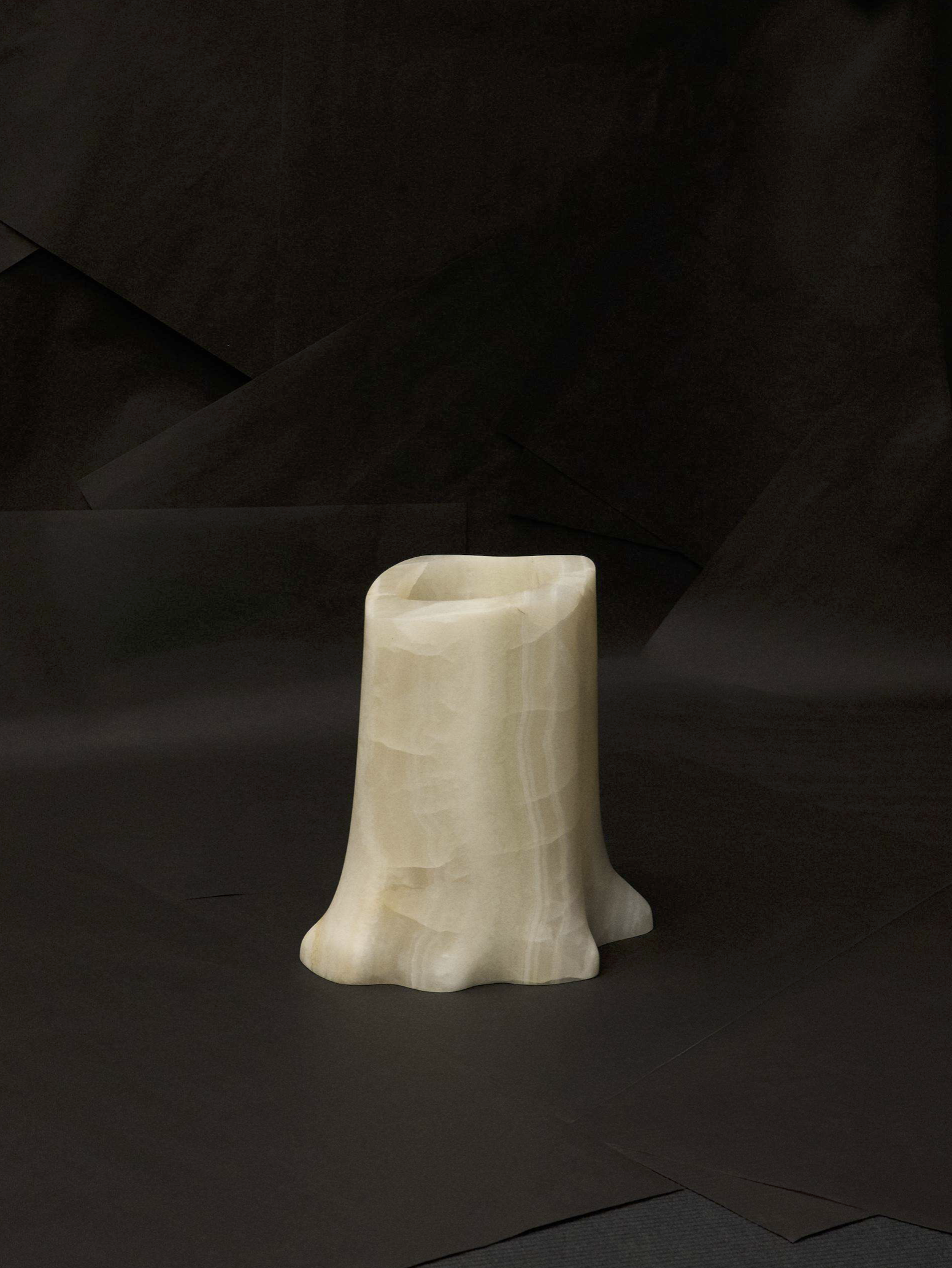 TRUNK VASE BY TABLEAU X BLOC STUDIOS