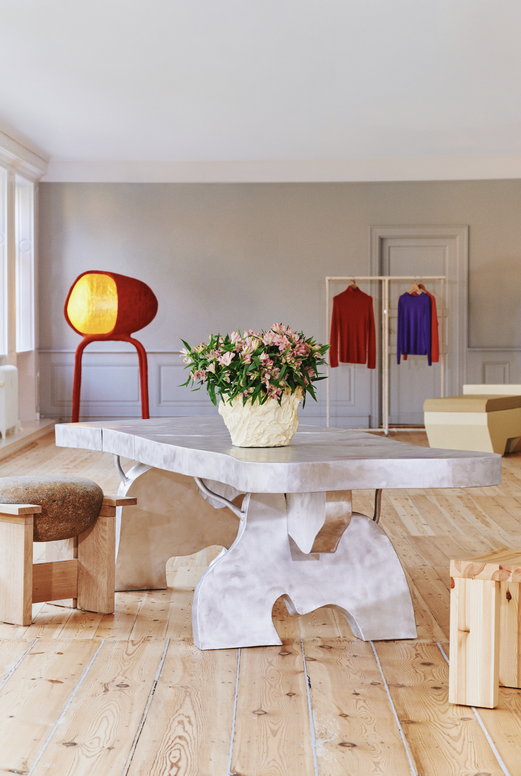 TOBIAS HOFFMANN_INTROOUTRO 2024-05-29 at 16.55.30.png