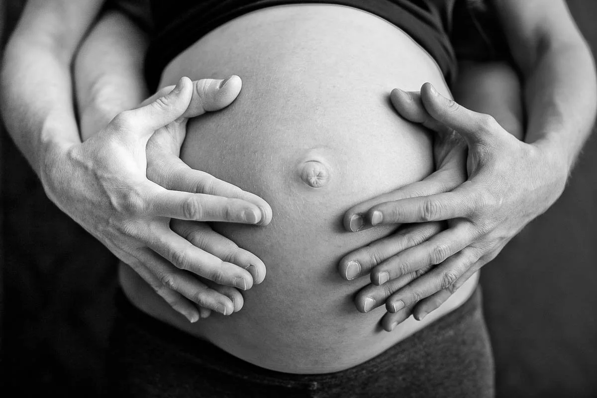 MATERNITY PHOTOSHOOT