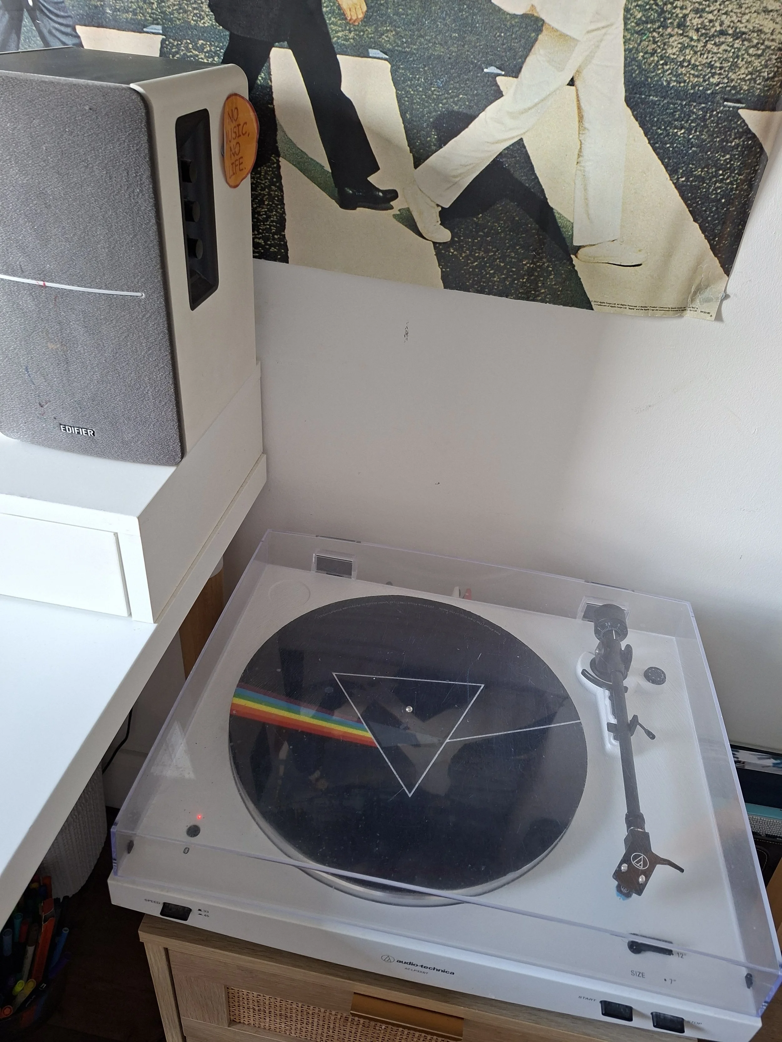From Vinyl to Digital Cameras: Why Gen Z Wants Physical Tech Again