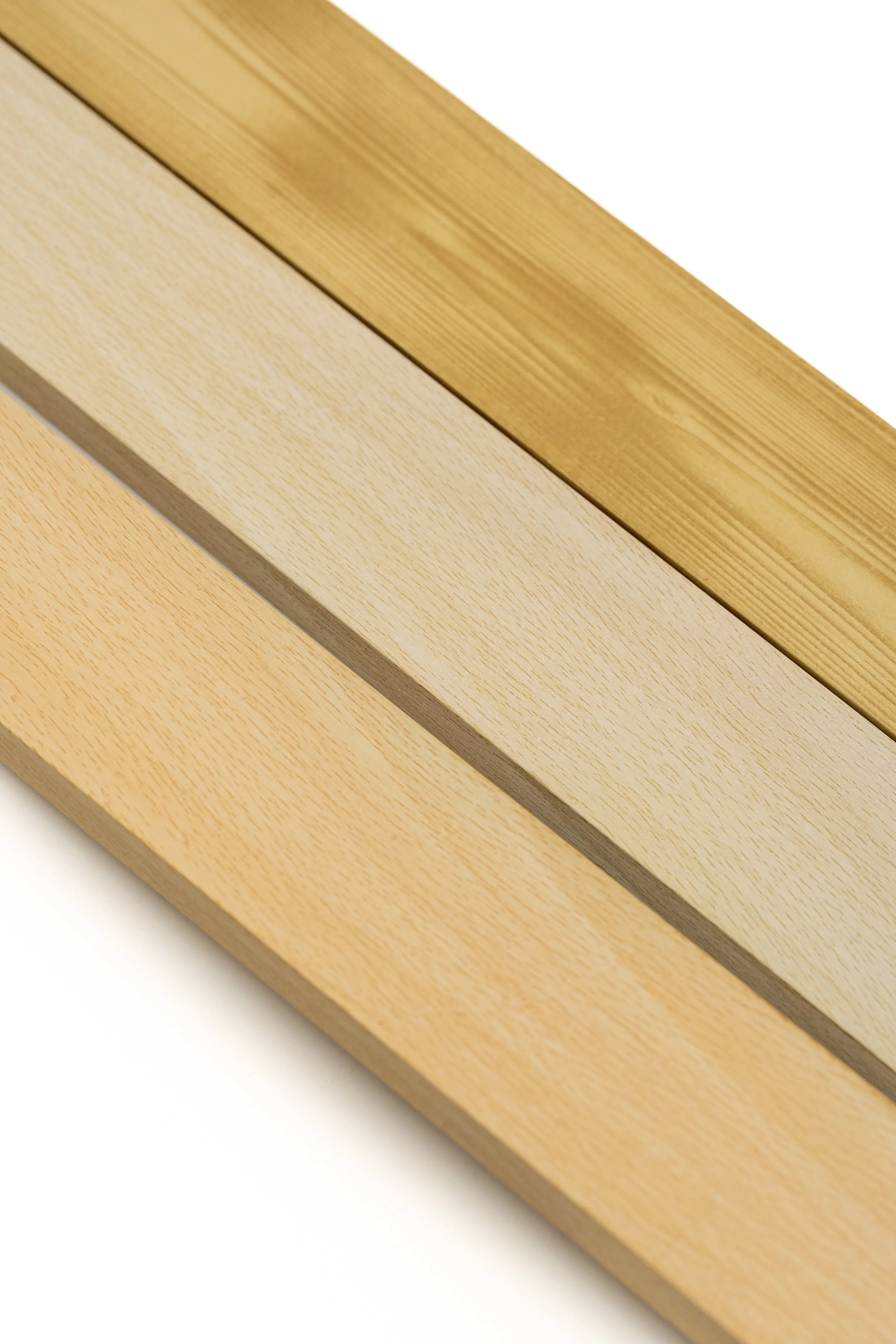 Tiras de madera en diferentes tonos.