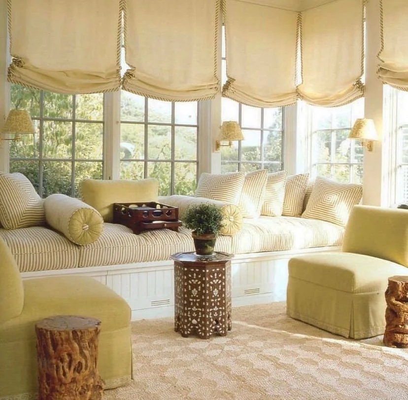 This sunny Saturday has me day dreaming of all the best sunrooms 🌞 
@markhamroberts