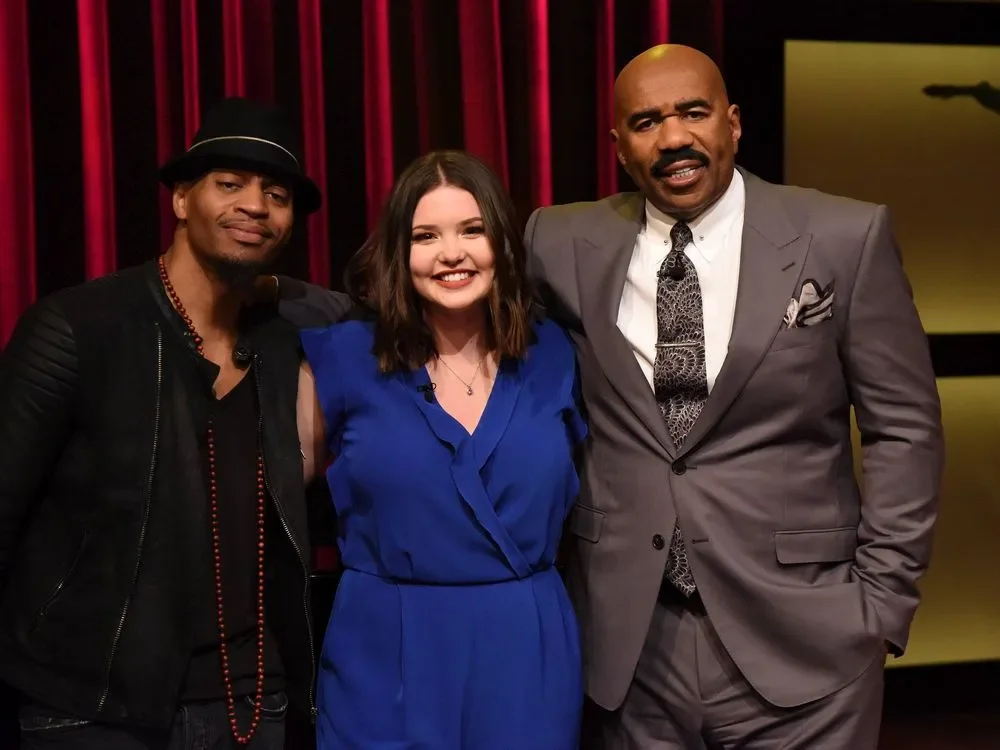 Rob Lewis with Steve Harvey and Lauren Spenser Smith during production of the television series STEVE.