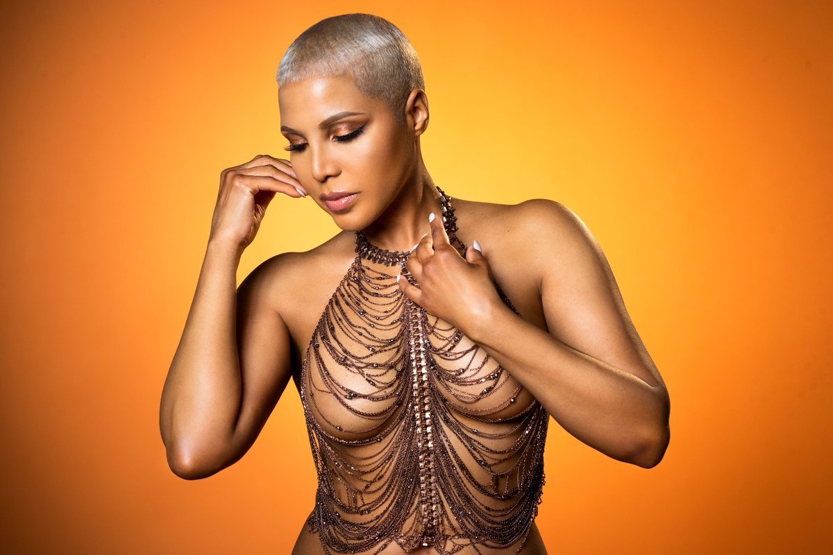 TONI BRAXTON