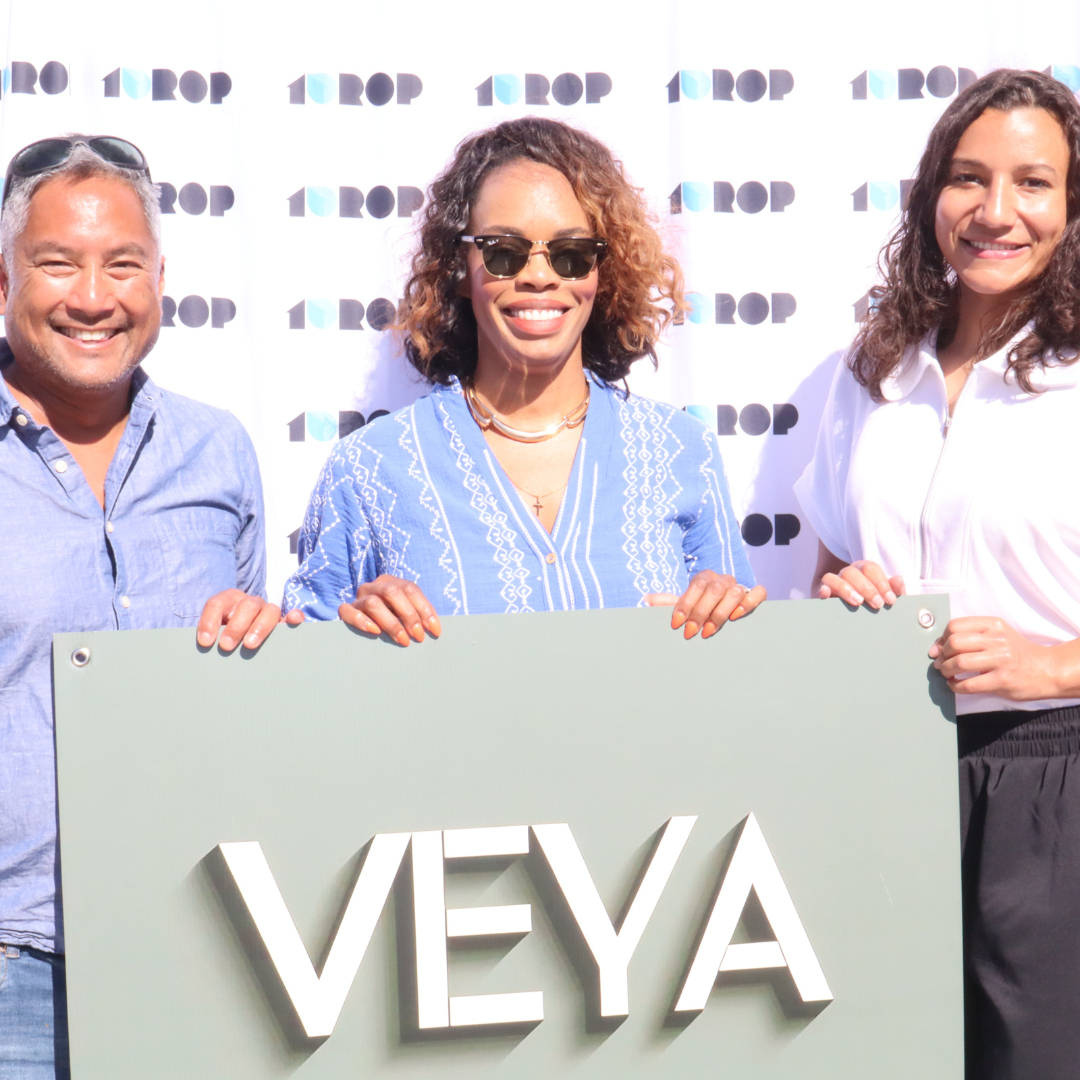 Veya_Ribbon Cutting_03.png