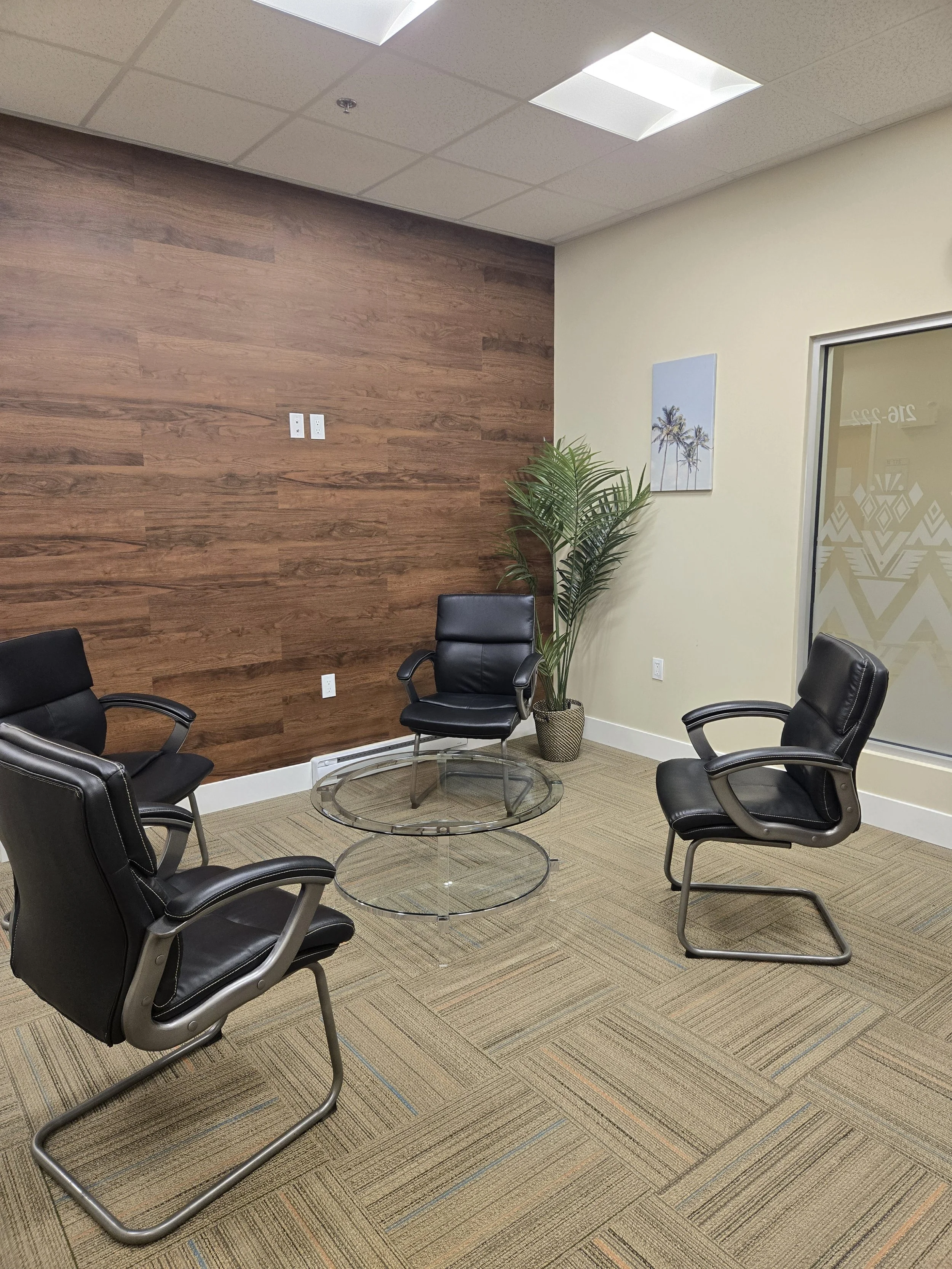 Office waiting room at Steady Mind Counselling 35 Bloom Lane, Suite 222