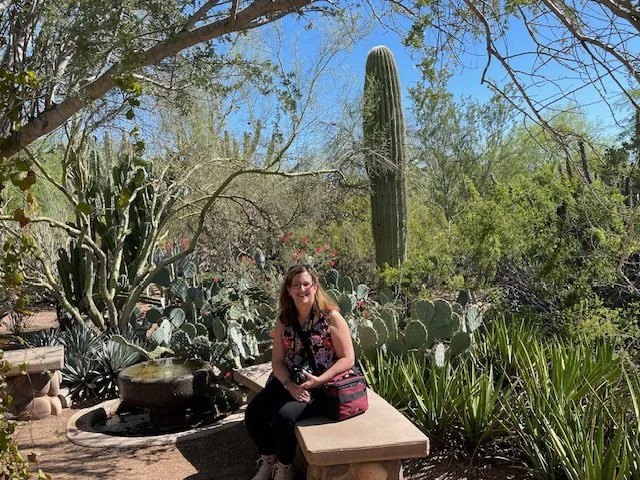                                   Arizona:
Wandering through the Desert Botanical Garden was amazing! Did you know that this
park, located in the Sonoran Desert, is home to thousands of plants?