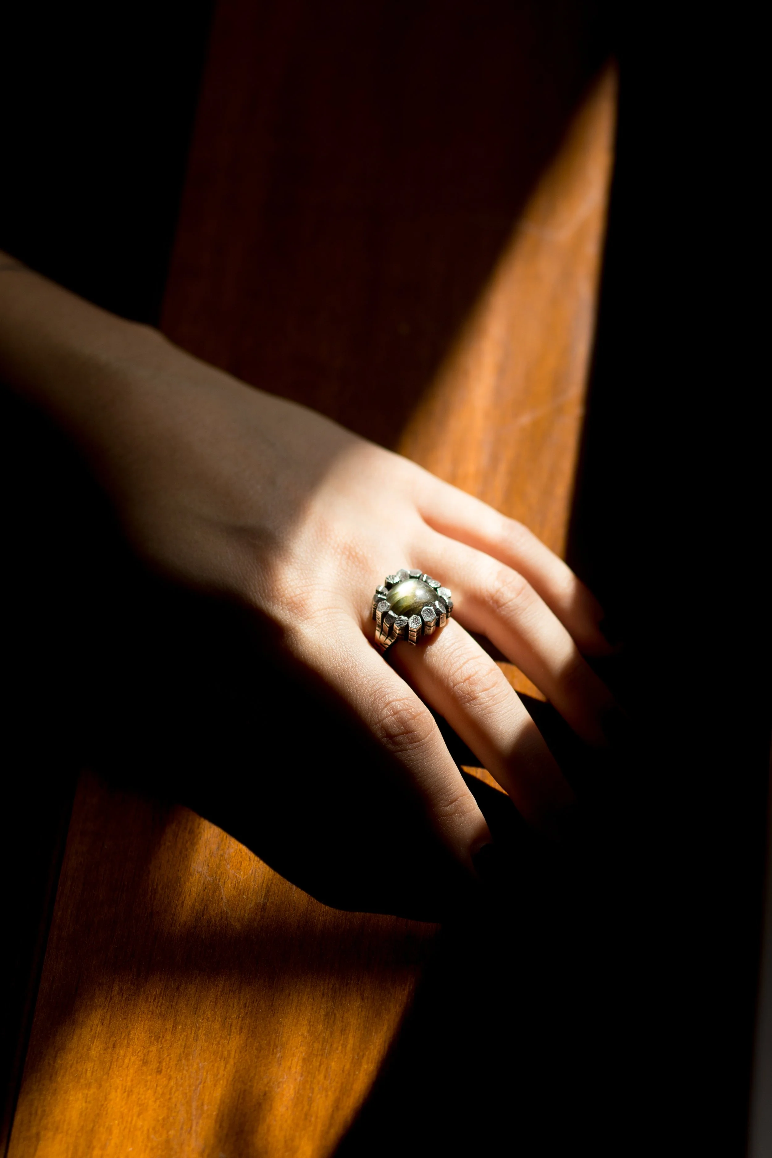 labradorite-stone-ring-textured-silver-cadera-jewelry-worn