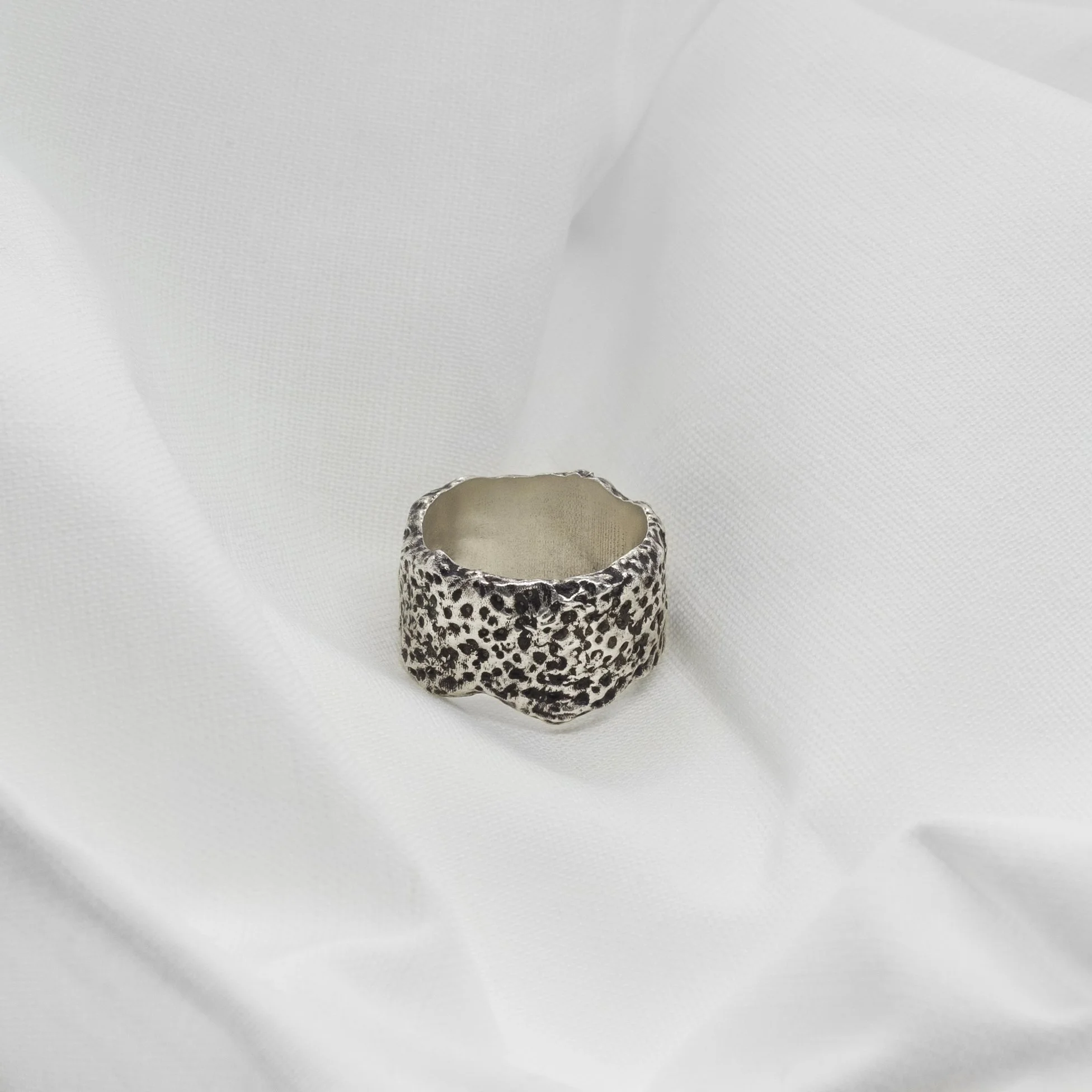 Cadera Jewelry Rind Peel Band Ring Oxidised Silver 925