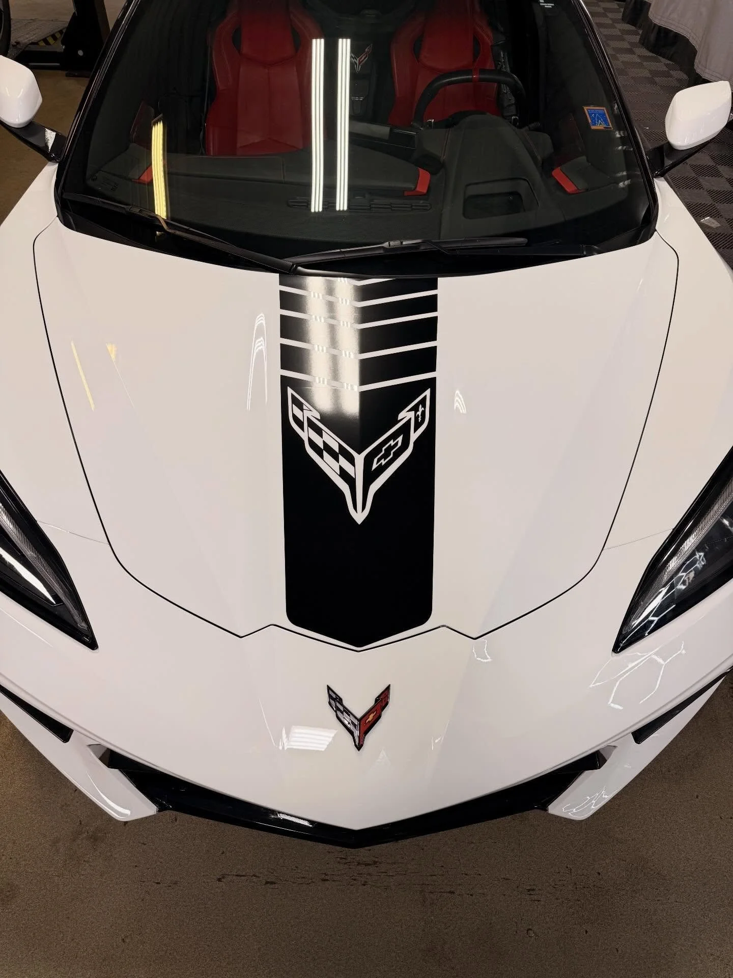 Quick decal install on this Corvette C8 Stingray