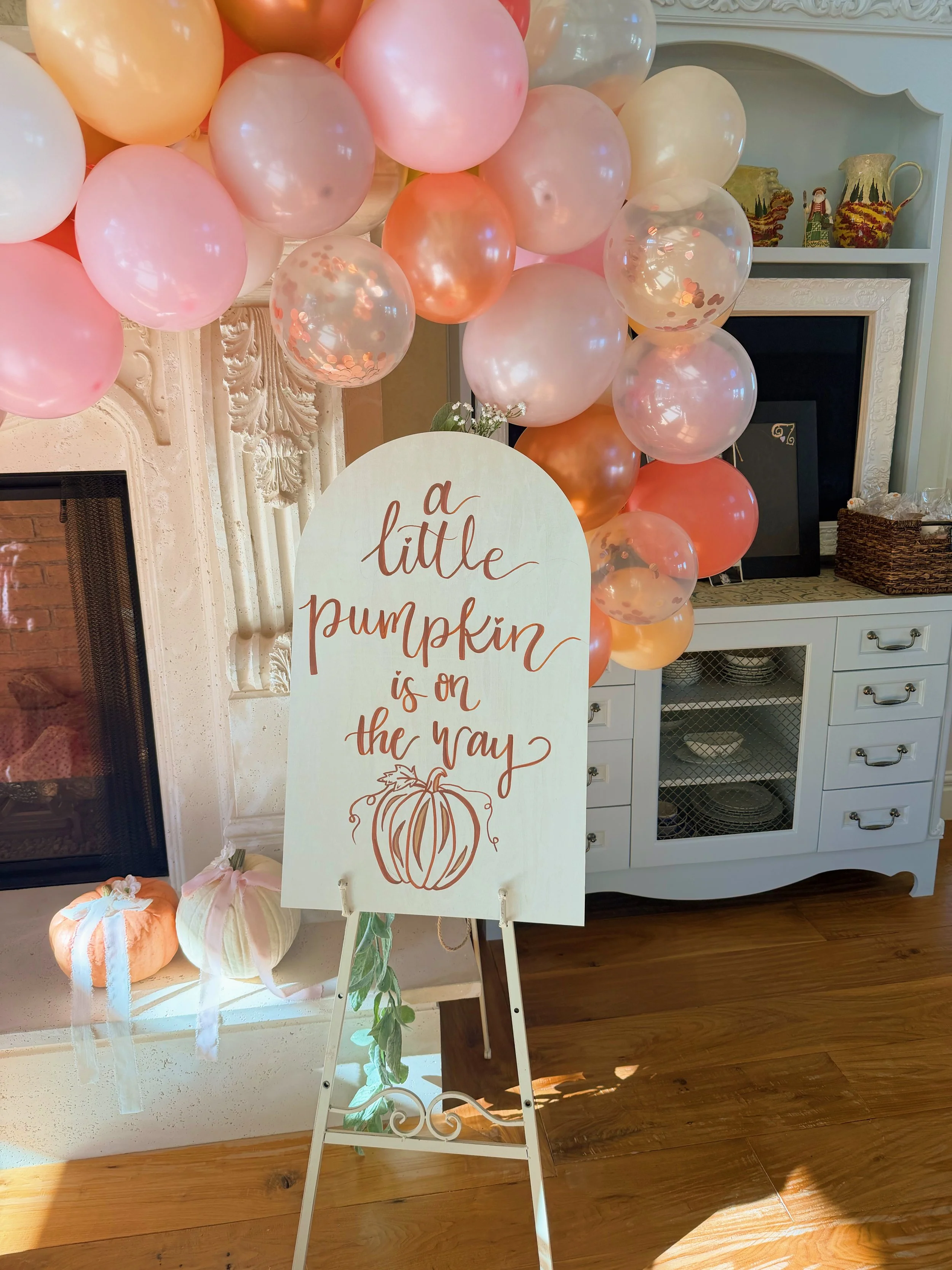 Freehanded themed baby shower sign