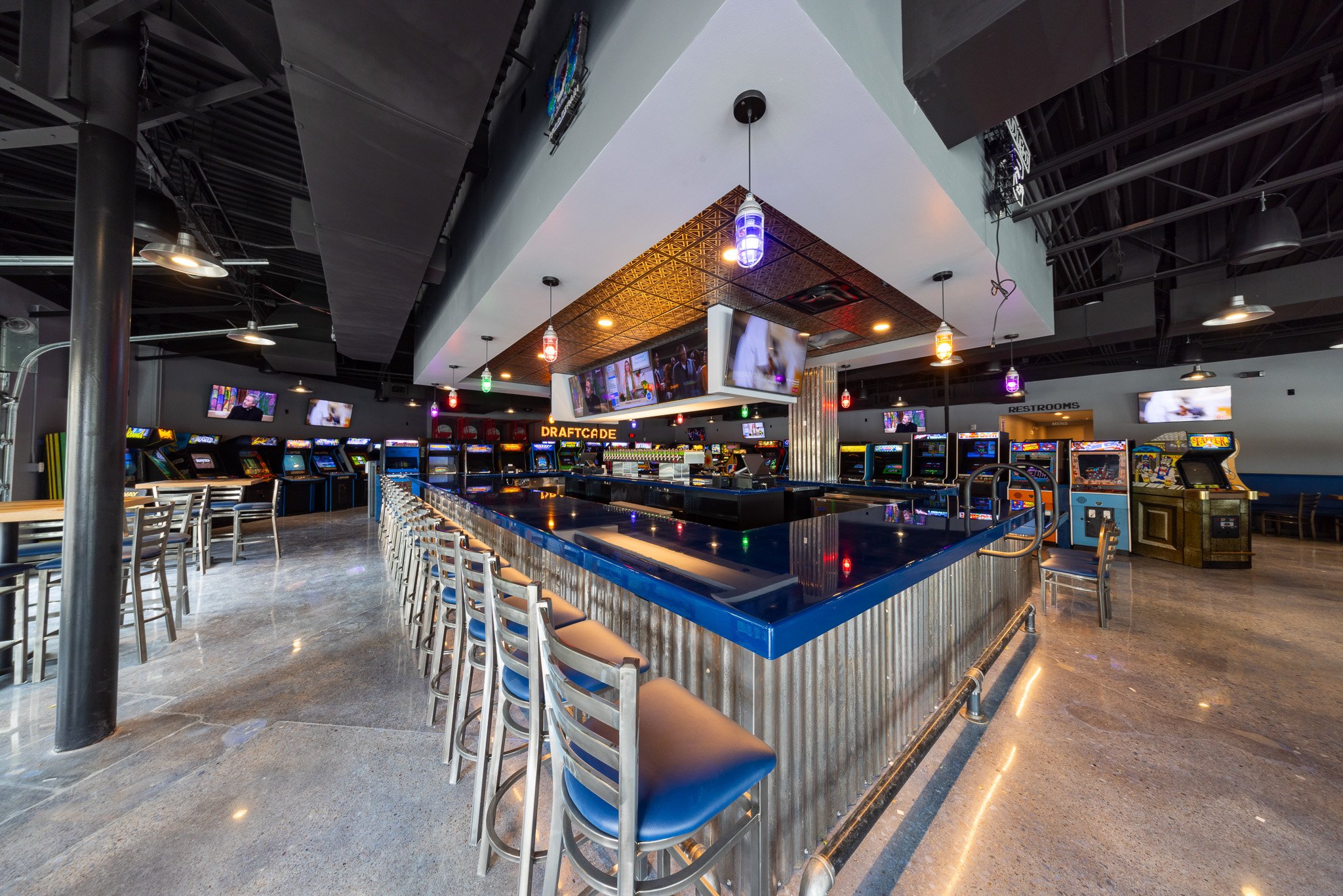 INTERIOR BAR AREA DRAFTCADE - FUNNYBONE