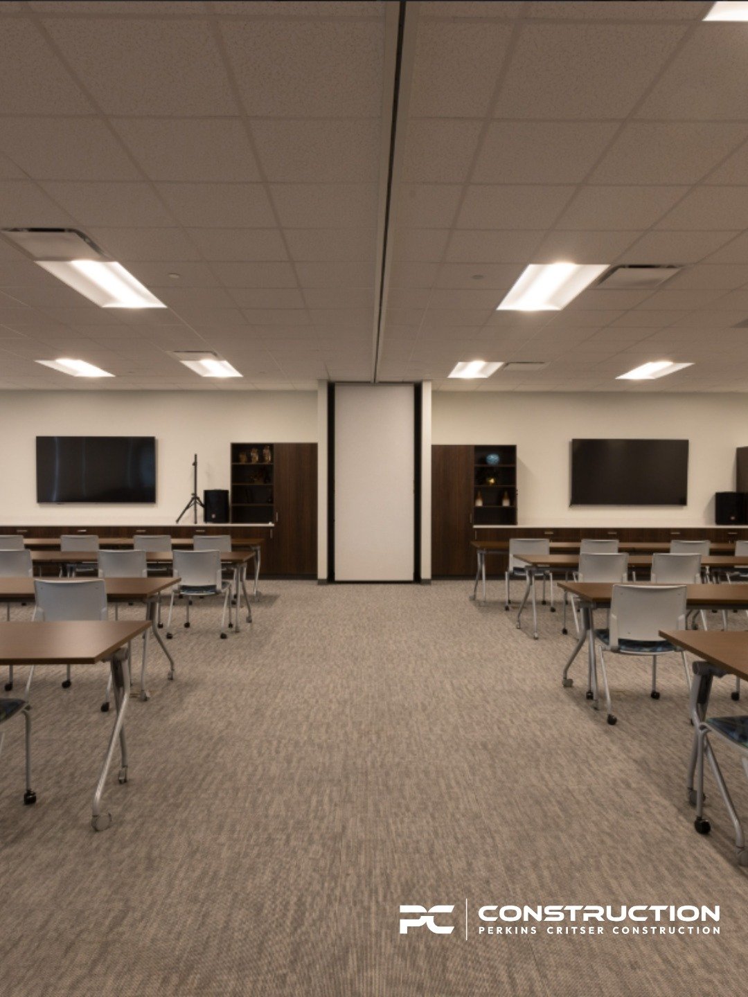 Every organization deserves a space that supports its mission from the inside out. This meeting room was built to give Goodwill in Omaha a place to gather, train, and grow, supporting the teams and programs that serve our local community every day. 
