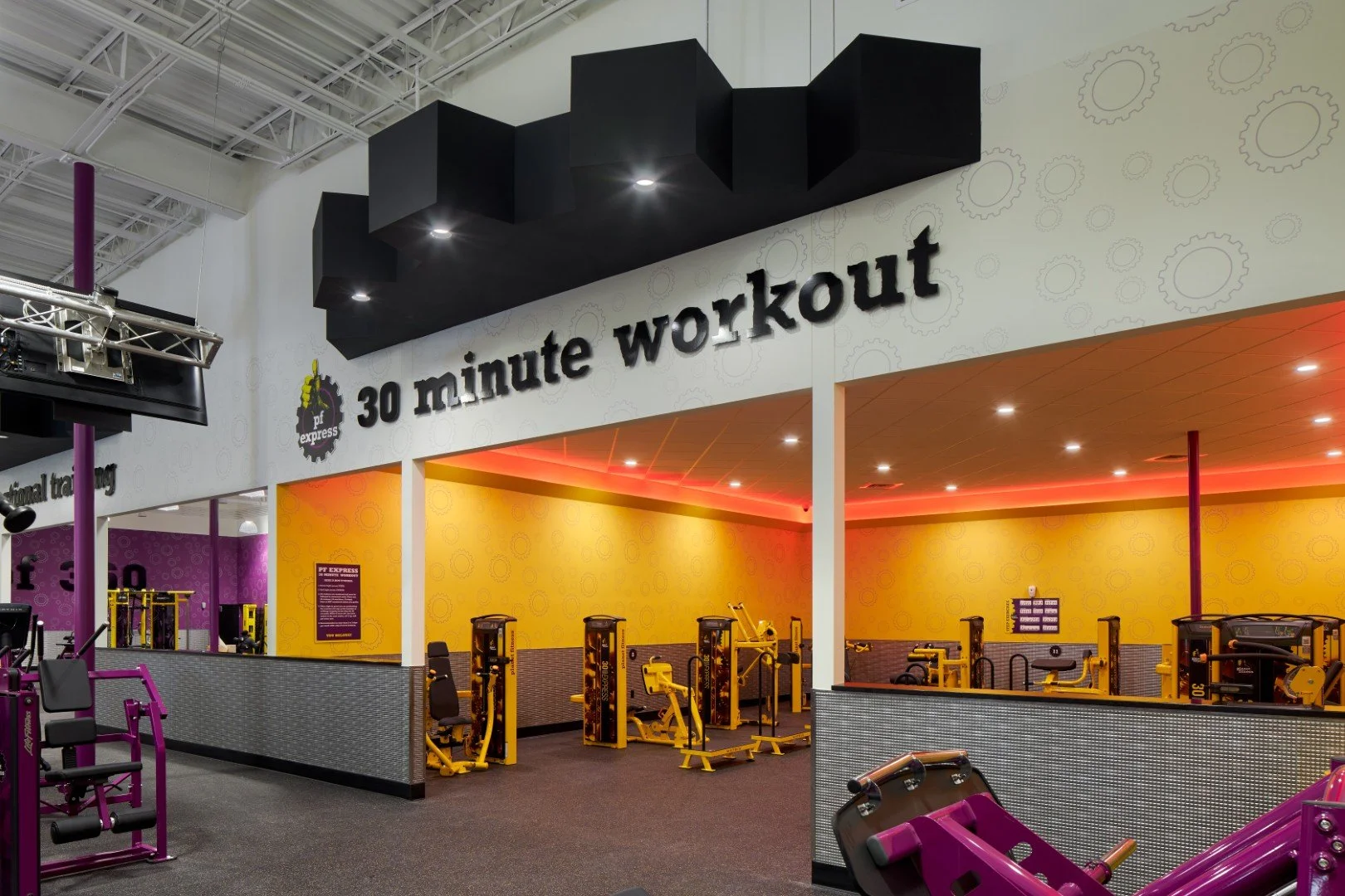 PLANET FITNESS WORKOUT ROOM