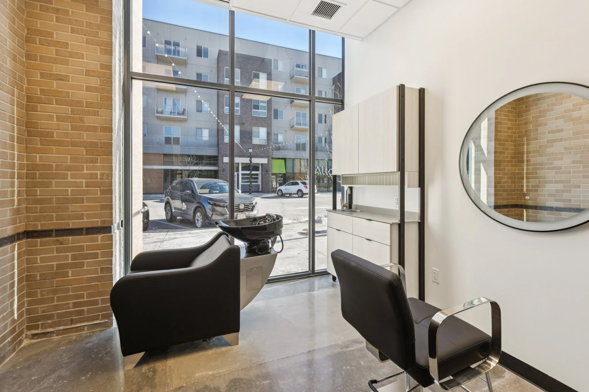 24-web-or-mls-7764 - 7878 Main St_024.jpg