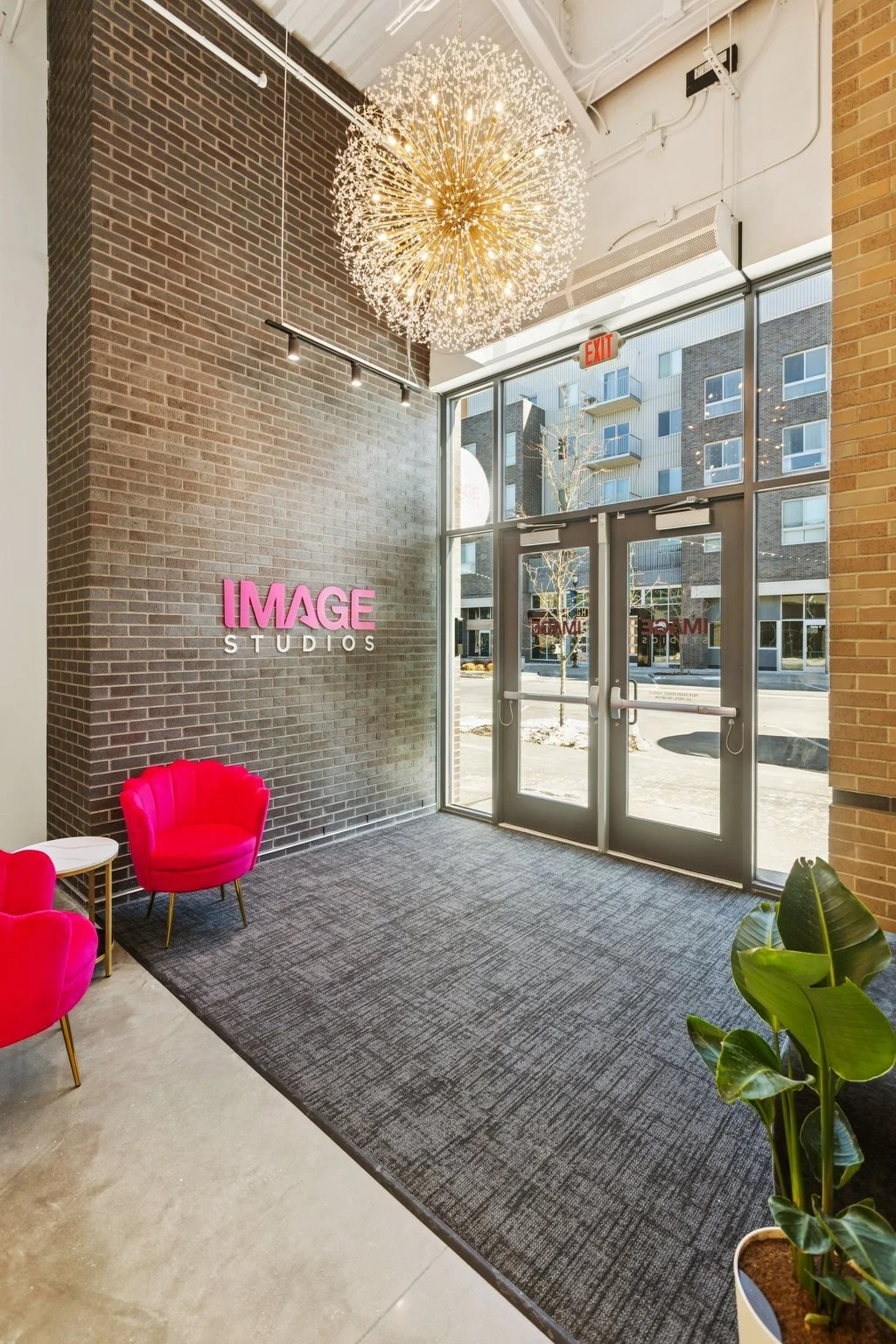 7-web-or-mls-7764 - 7878 Main St_007.jpg