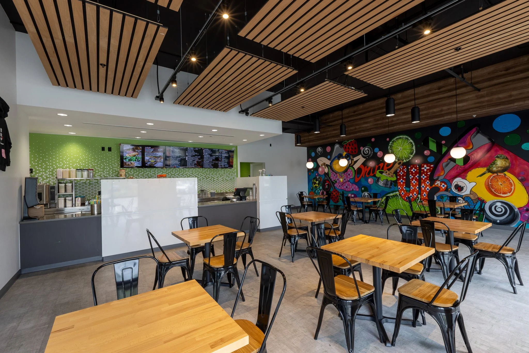 INTERIOR OF THIRST TEA 