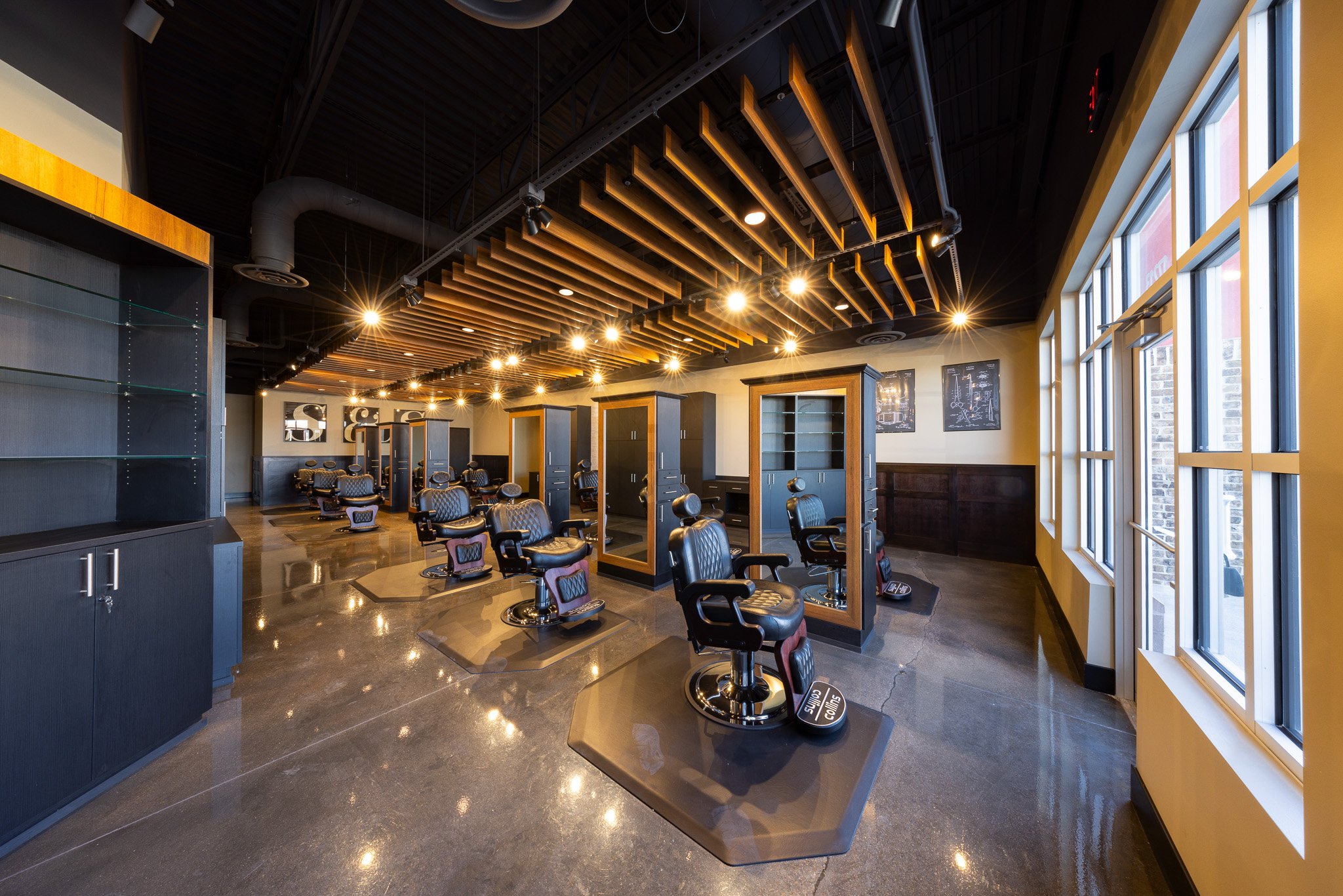 INTERIOR SALON SCISSORS AND SCOTCH