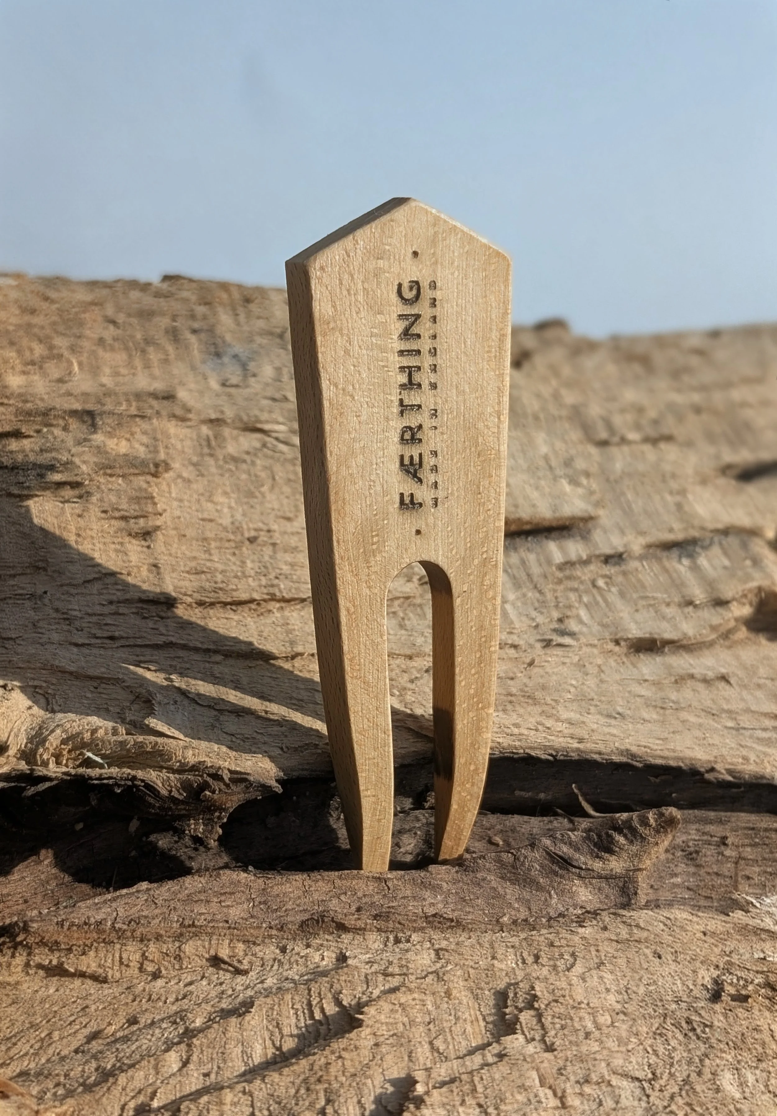 DIVOT REPAIR TOOL NO. 3 (POINTED TOP)