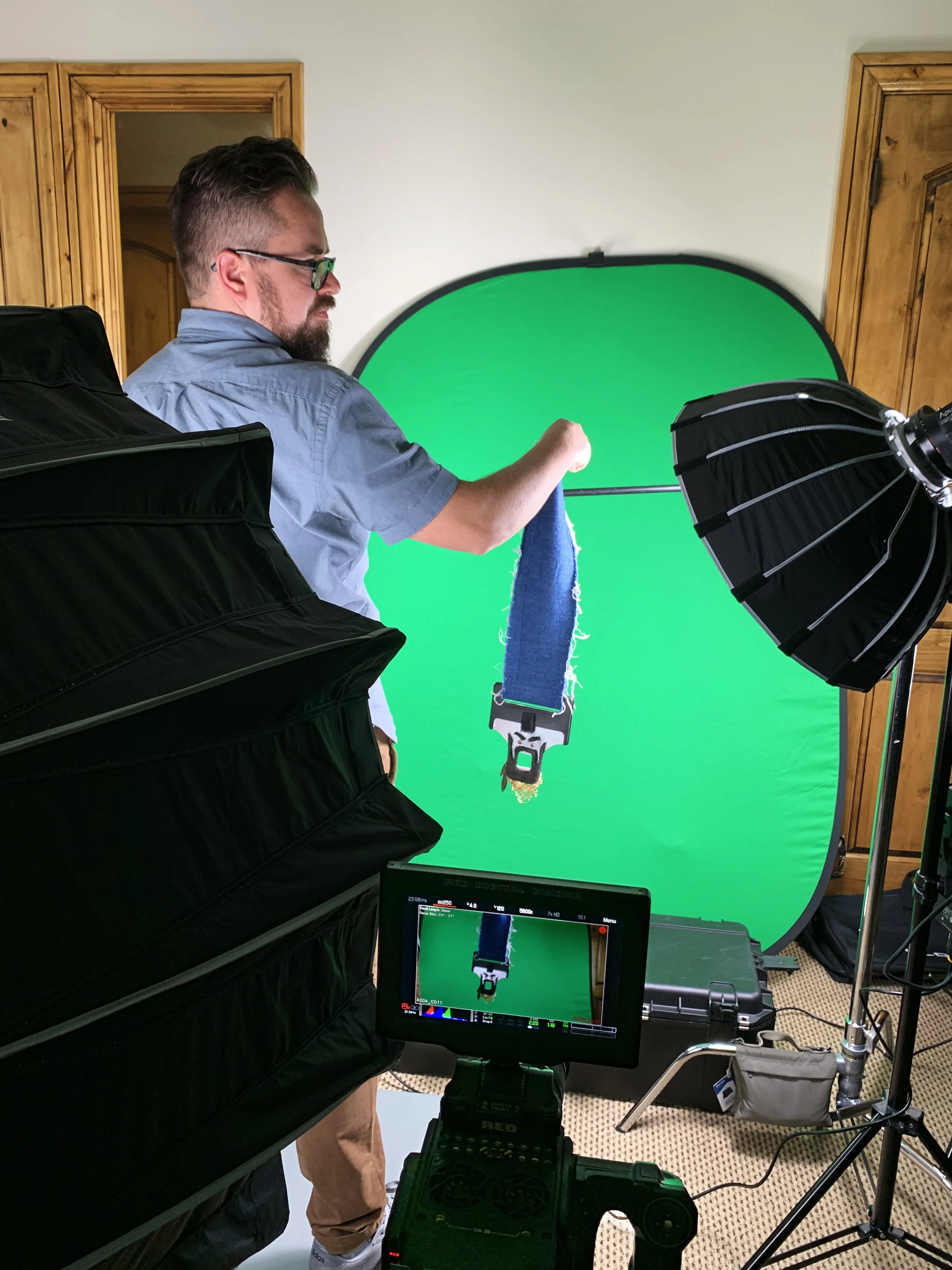 Penna Powers - Buckle Face