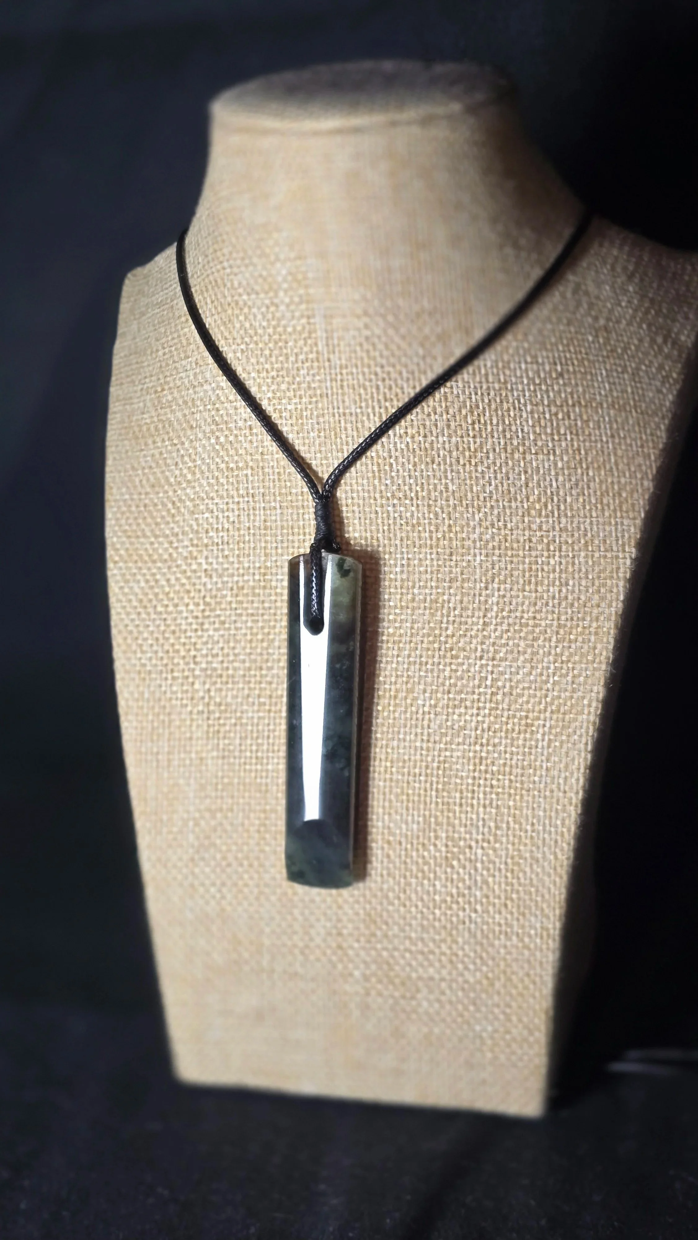 Pounamu (Jade) Roimata/Toki crossover Pendant - small