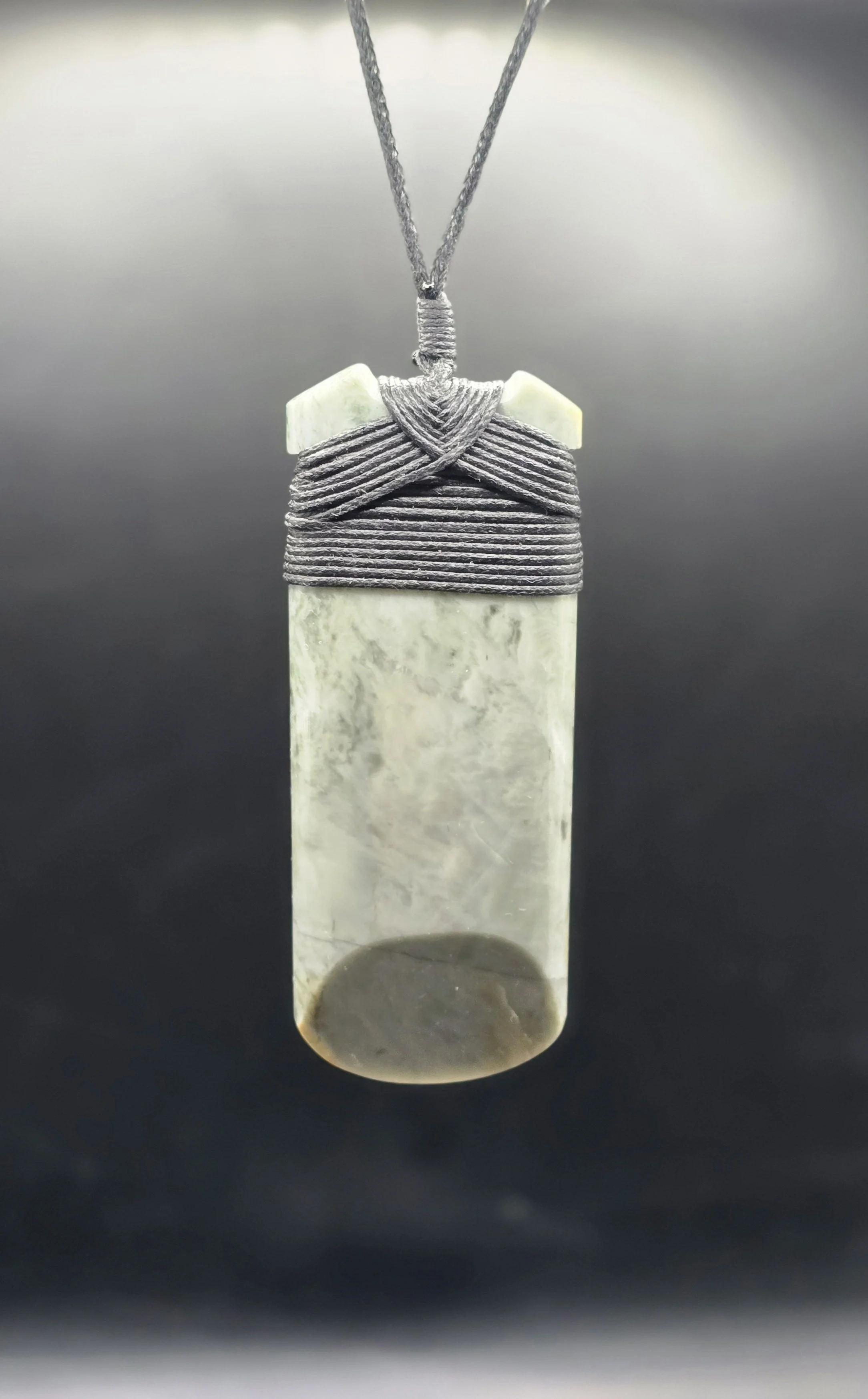 Whakatū Grey Pounamu Hei Toki