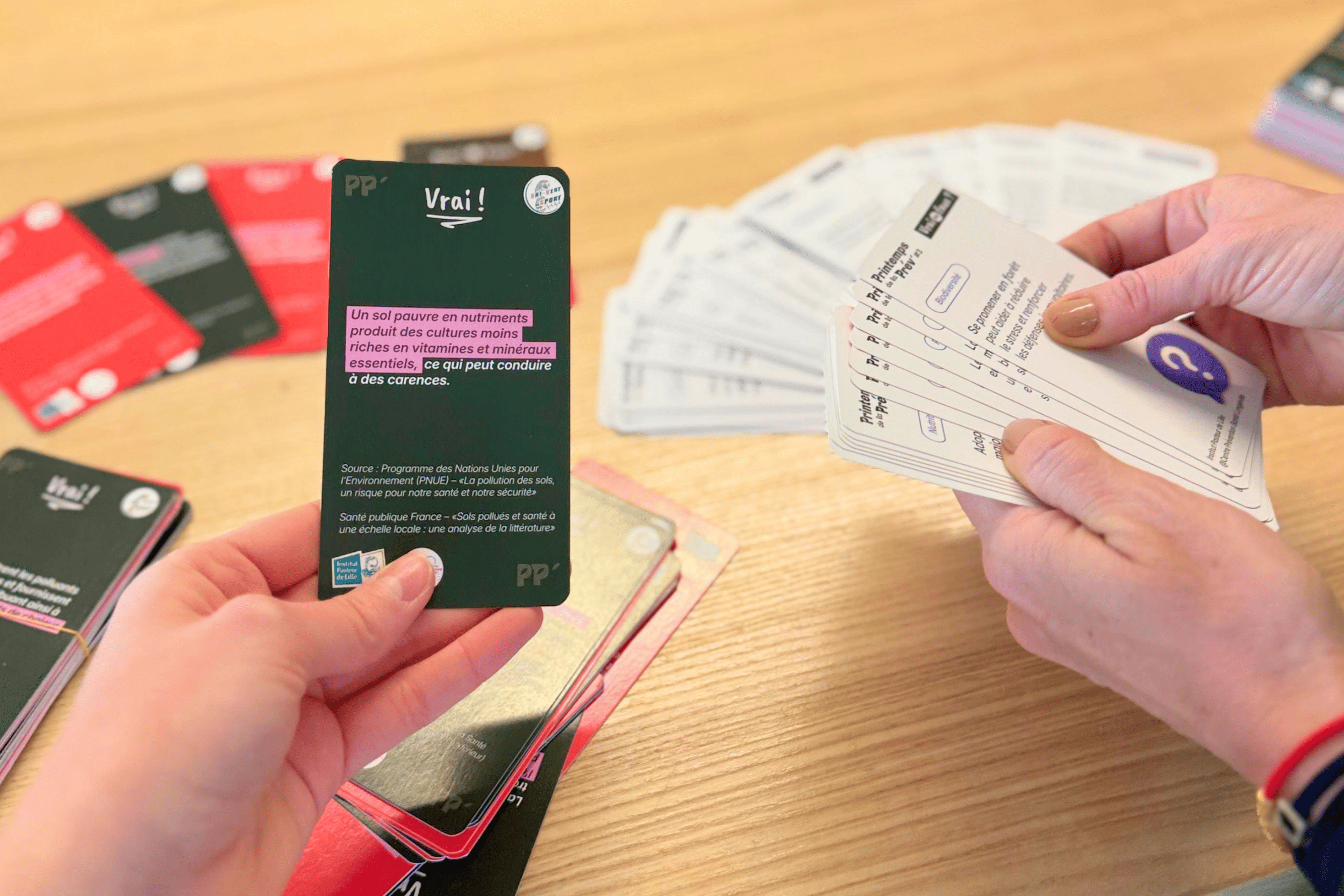 Institut Pasteur de Lille : Jeu de Cartes "Vrai / Faux"